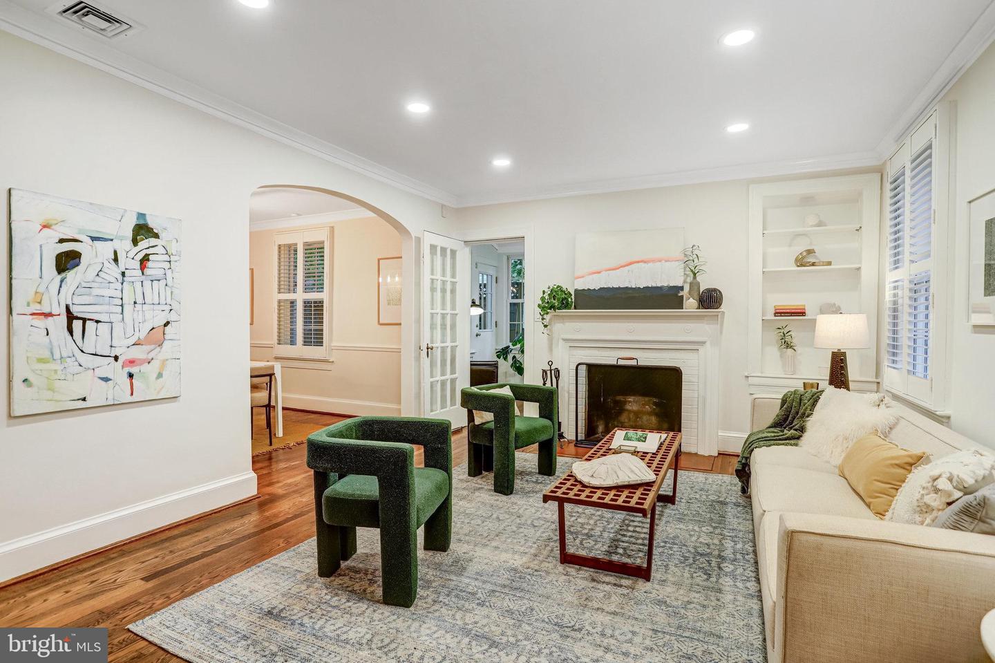 3103 OLIVER ST NW, WASHINGTON, District Of Columbia 20015, 4 Bedrooms Bedrooms, ,3 BathroomsBathrooms,Residential,For sale,3103 OLIVER ST NW,DCDC2201632 MLS # DCDC2201632