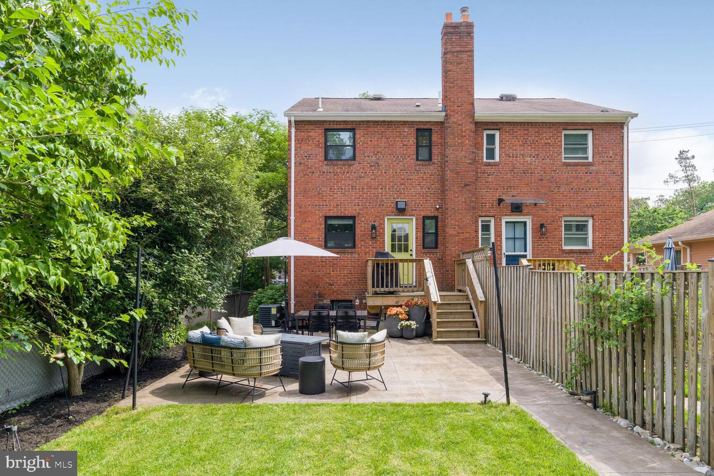 16 E MONROE AVE, ALEXANDRIA, Virginia 22301, 3 Bedrooms Bedrooms, ,2 BathroomsBathrooms,Residential,For sale,16 E MONROE AVE,VAAX2045530 MLS # VAAX2045530