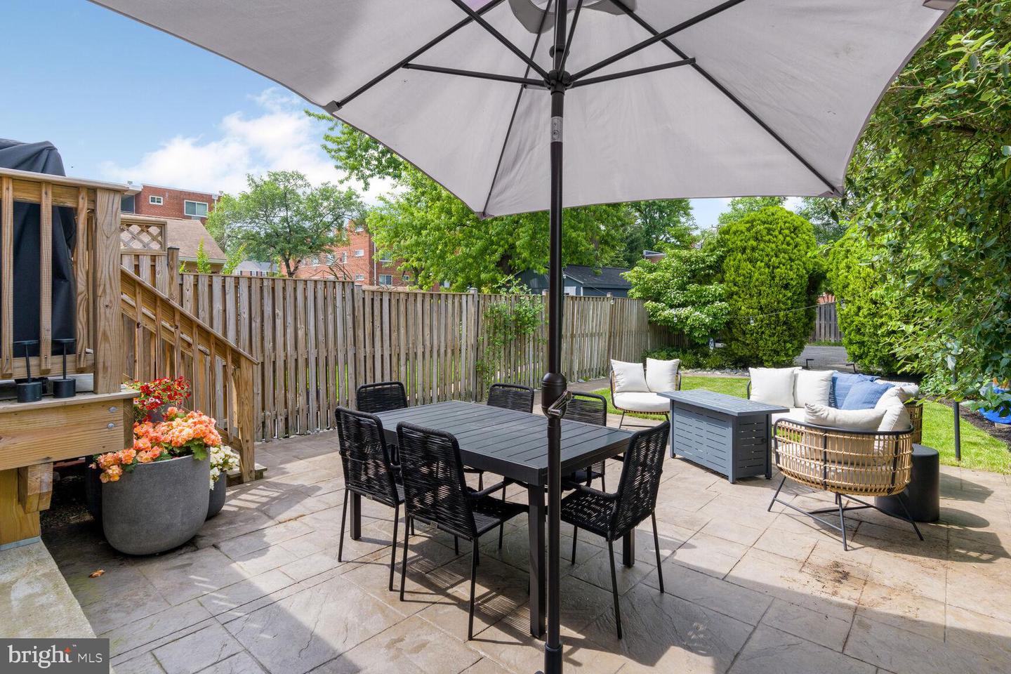 16 E MONROE AVE, ALEXANDRIA, Virginia 22301, 3 Bedrooms Bedrooms, ,2 BathroomsBathrooms,Residential,For sale,16 E MONROE AVE,VAAX2045530 MLS # VAAX2045530