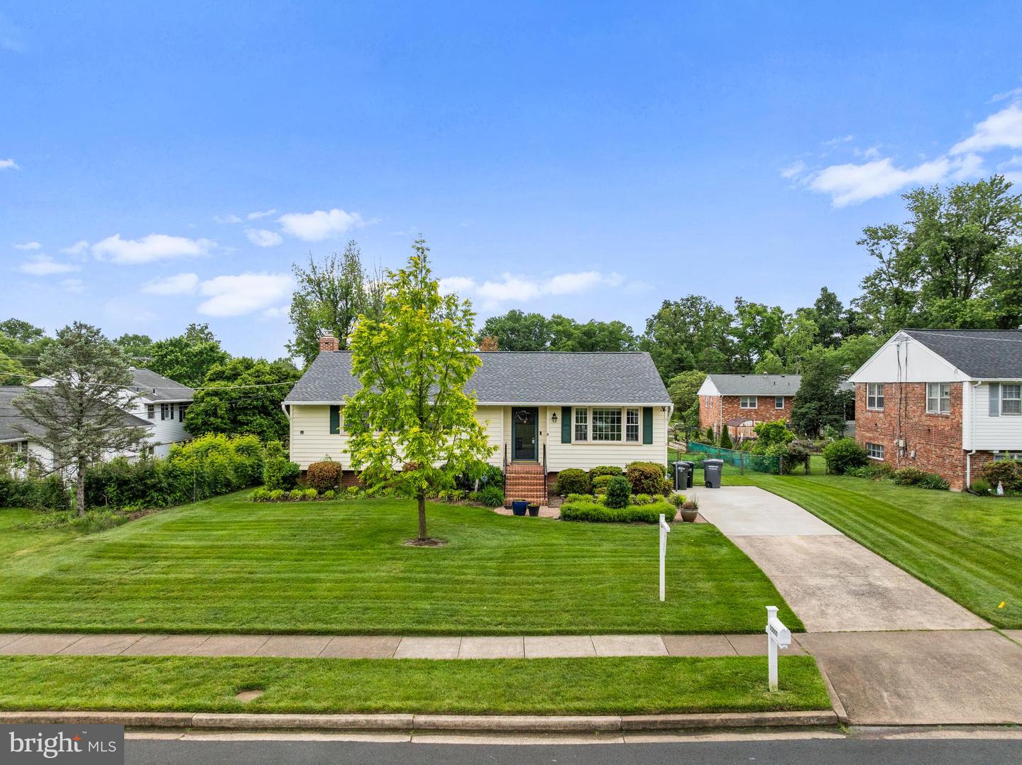 15007 CARLBERN DR, CENTREVILLE, Virginia 20120, 4 Bedrooms Bedrooms, ,3 BathroomsBathrooms,Residential,For sale,15007 CARLBERN DR,VAFX2242132 MLS # VAFX2242132