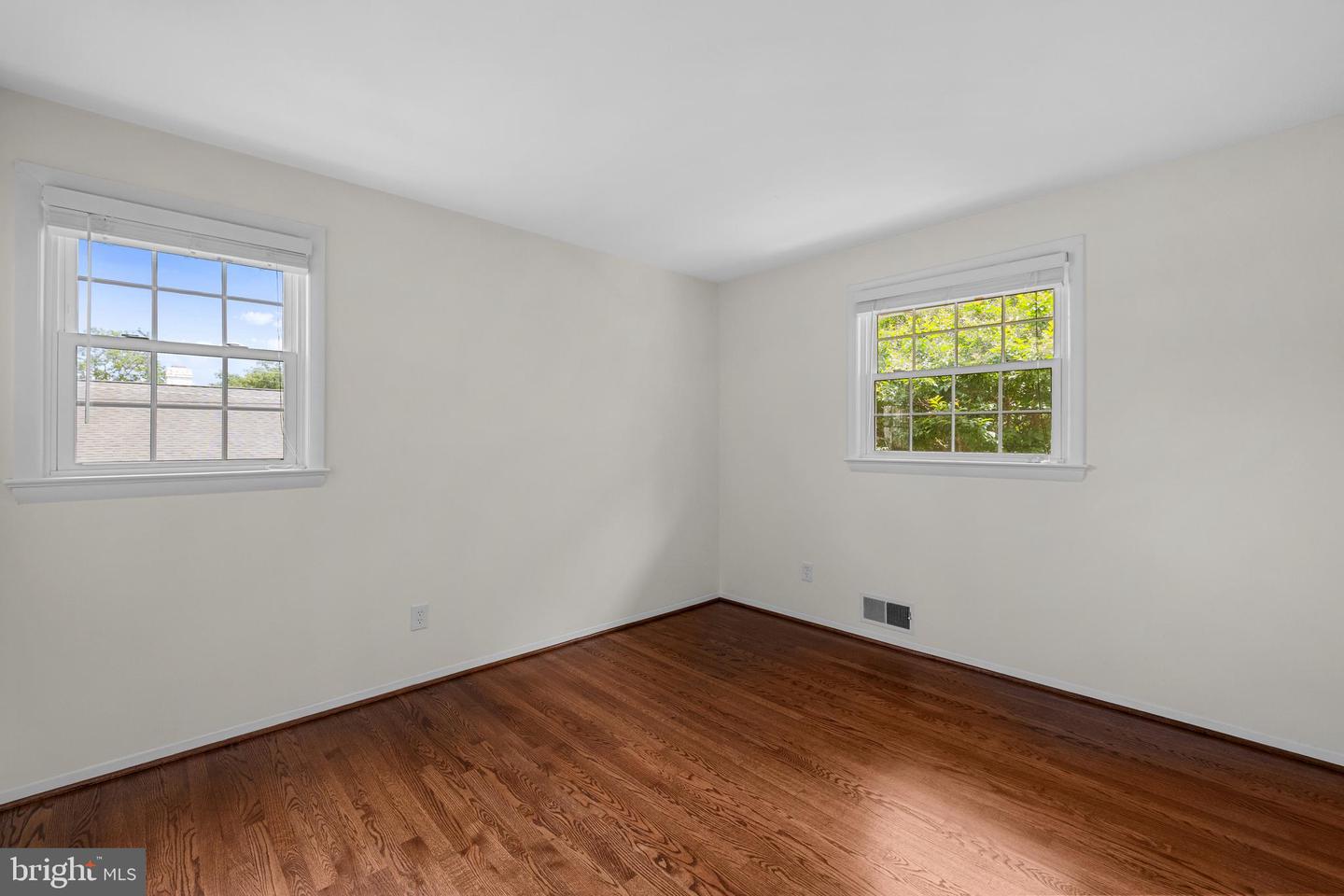 15007 CARLBERN DR, CENTREVILLE, Virginia 20120, 4 Bedrooms Bedrooms, ,3 BathroomsBathrooms,Residential,For sale,15007 CARLBERN DR,VAFX2242132 MLS # VAFX2242132