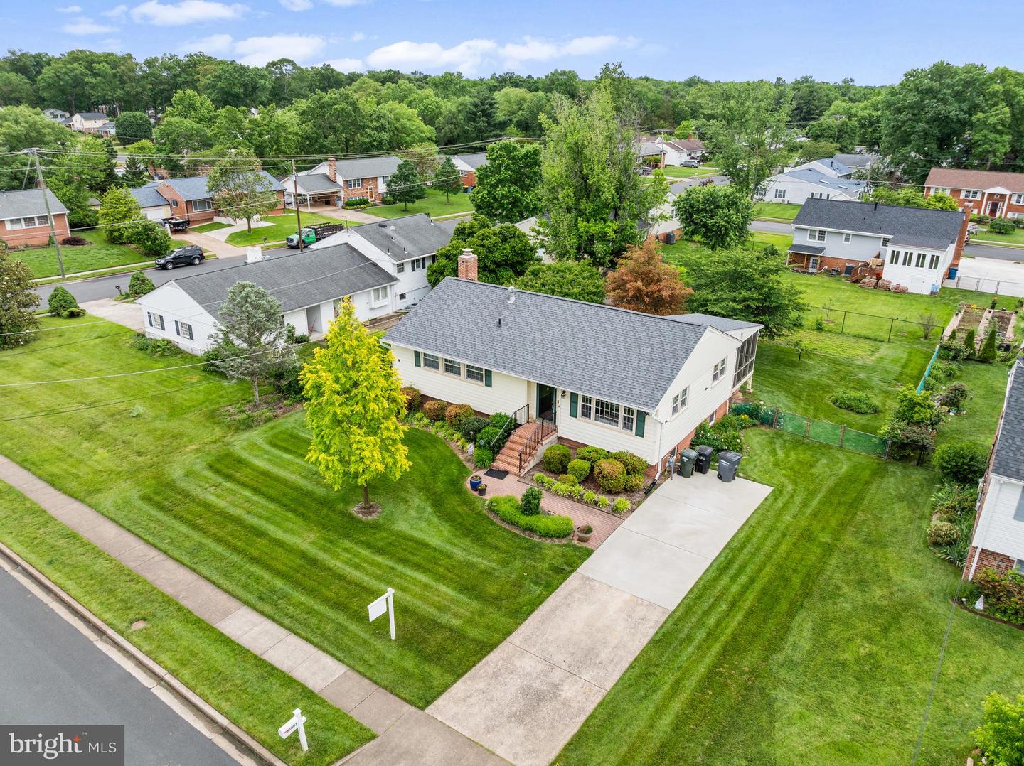 15007 CARLBERN DR, CENTREVILLE, Virginia 20120, 4 Bedrooms Bedrooms, ,3 BathroomsBathrooms,Residential,For sale,15007 CARLBERN DR,VAFX2242132 MLS # VAFX2242132