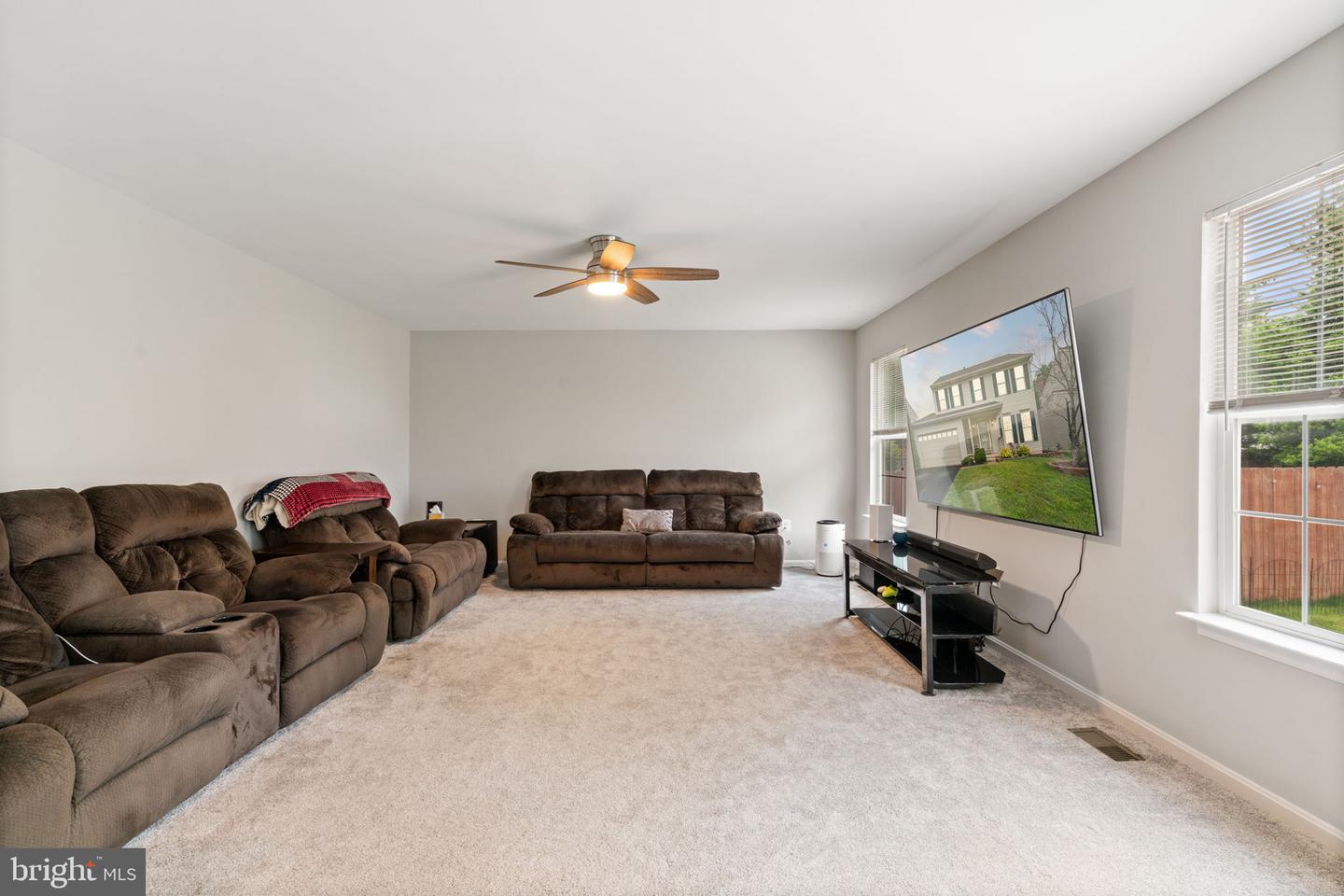 9235 STEPHANIE ST, MANASSAS PARK, Virginia 20111, 4 Bedrooms Bedrooms, ,3 BathroomsBathrooms,Residential,For sale,9235 STEPHANIE ST,VAMP2003048 MLS # VAMP2003048