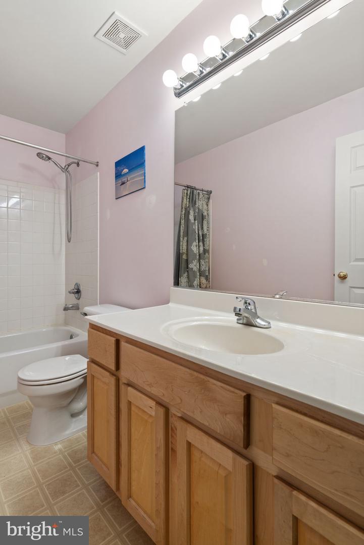 9235 STEPHANIE ST, MANASSAS PARK, Virginia 20111, 4 Bedrooms Bedrooms, ,3 BathroomsBathrooms,Residential,For sale,9235 STEPHANIE ST,VAMP2003048 MLS # VAMP2003048