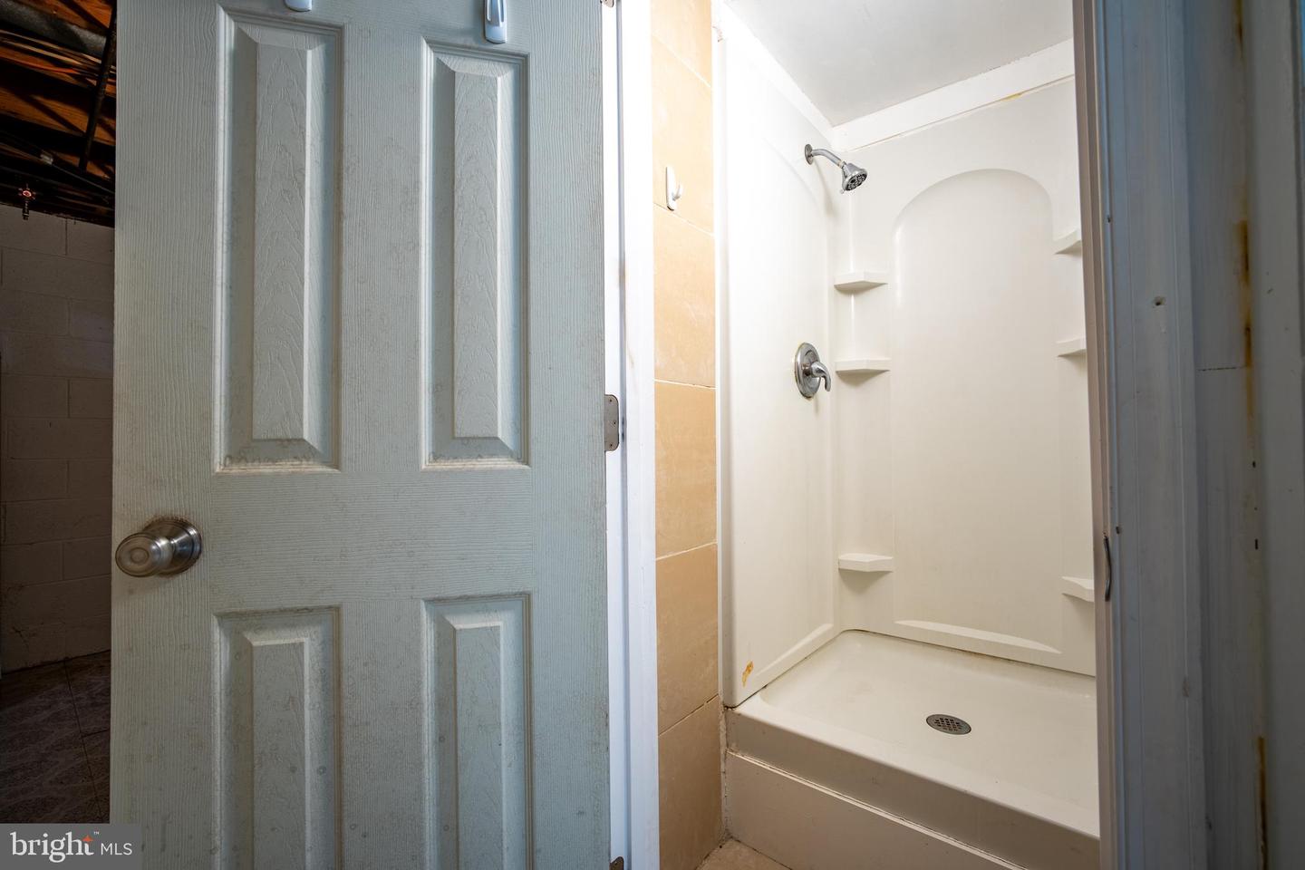807 FULTON PL, WOODBRIDGE, Virginia 22191, 3 Bedrooms Bedrooms, ,2 BathroomsBathrooms,Residential,For sale,807 FULTON PL,VAPW2095188 MLS # VAPW2095188