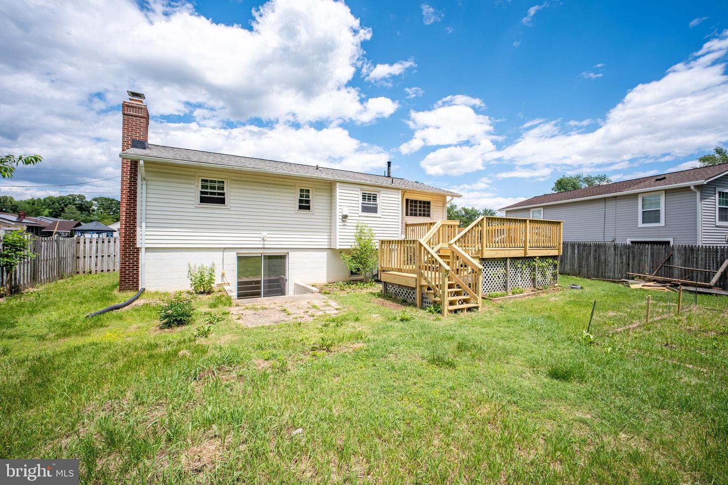 807 FULTON PL, WOODBRIDGE, Virginia 22191, 3 Bedrooms Bedrooms, ,2 BathroomsBathrooms,Residential,For sale,807 FULTON PL,VAPW2095188 MLS # VAPW2095188