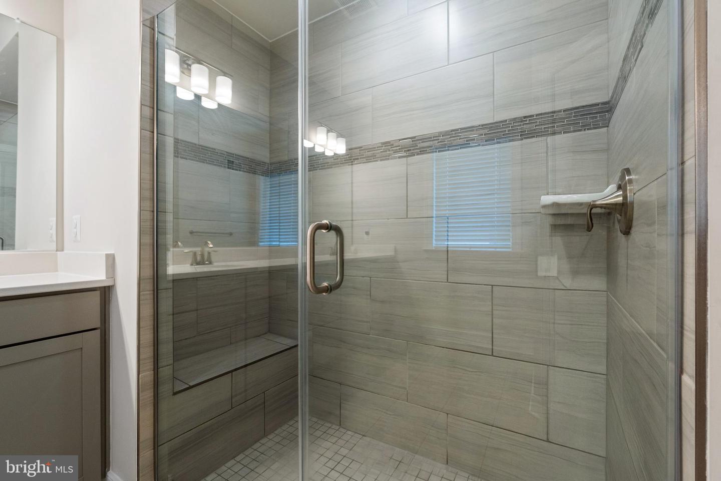 15590 GRADE LINE PL, WOODBRIDGE, Virginia 22191, 3 Bedrooms Bedrooms, ,2 BathroomsBathrooms,Residential,For sale,15590 GRADE LINE PL,VAPW2095206 MLS # VAPW2095206