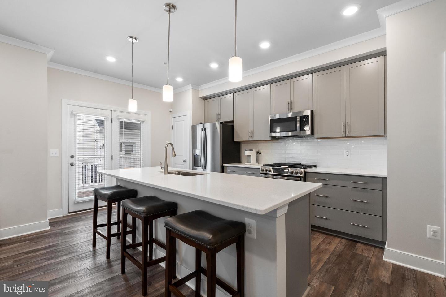 15590 GRADE LINE PL, WOODBRIDGE, Virginia 22191, 3 Bedrooms Bedrooms, ,2 BathroomsBathrooms,Residential,For sale,15590 GRADE LINE PL,VAPW2095206 MLS # VAPW2095206