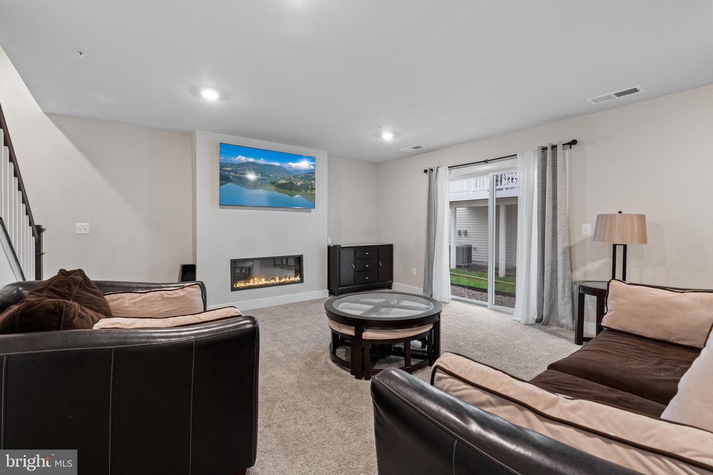 15590 GRADE LINE PL, WOODBRIDGE, Virginia 22191, 3 Bedrooms Bedrooms, ,2 BathroomsBathrooms,Residential,For sale,15590 GRADE LINE PL,VAPW2095206 MLS # VAPW2095206