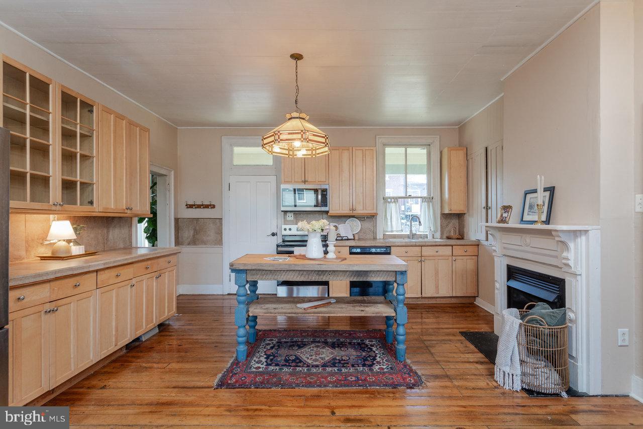 201 E COURT ST, WOODSTOCK, Virginia 22664, ,Land,For sale,201 E COURT ST,VASH2011598 MLS # VASH2011598