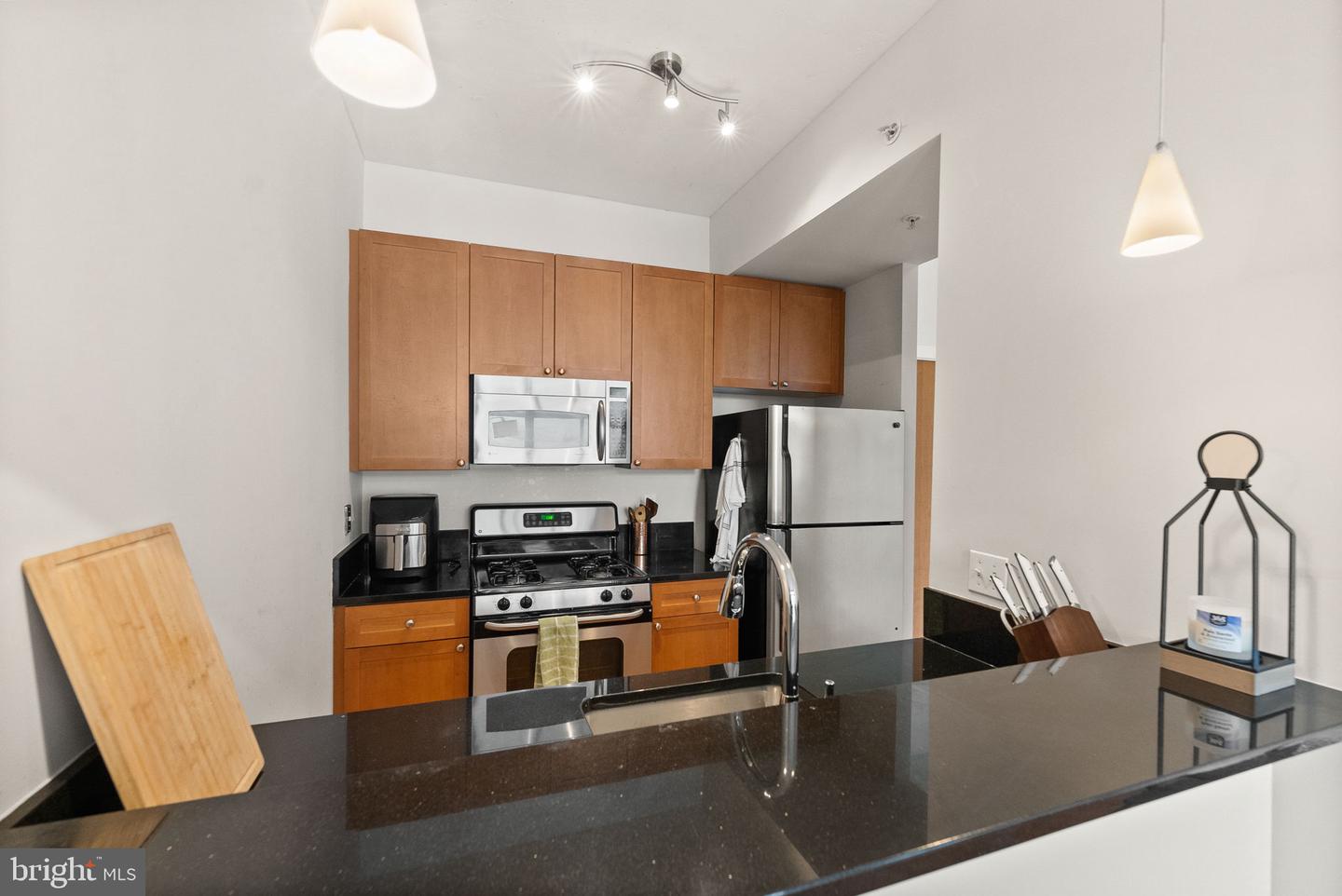 2120 VERMONT AVE NW #411, WASHINGTON, District Of Columbia 20001, 1 Bedroom Bedrooms, ,1 BathroomBathrooms,Residential,For sale,2120 VERMONT AVE NW #411,DCDC2201290 MLS # DCDC2201290