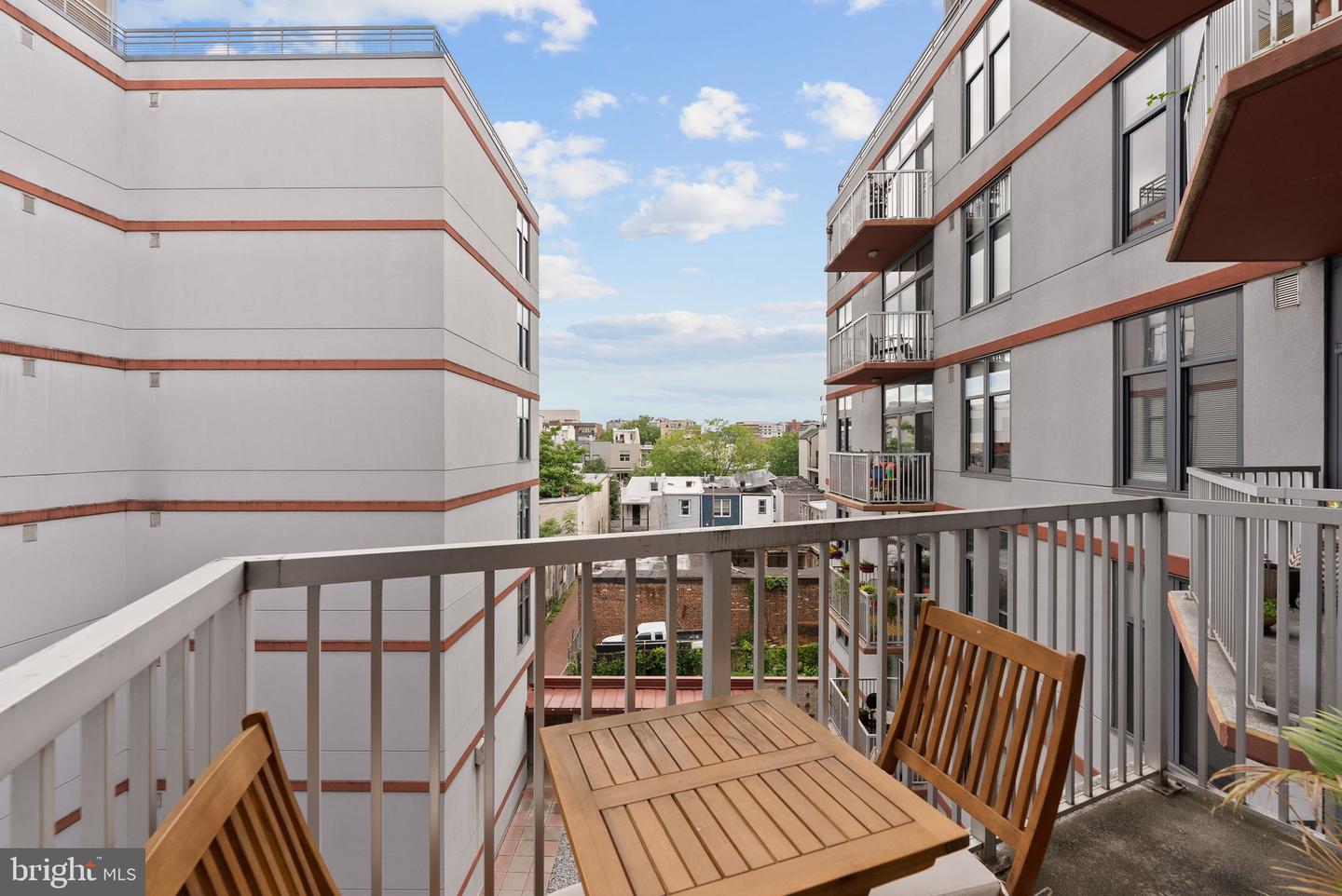 2120 VERMONT AVE NW #411, WASHINGTON, District Of Columbia 20001, 1 Bedroom Bedrooms, ,1 BathroomBathrooms,Residential,For sale,2120 VERMONT AVE NW #411,DCDC2201290 MLS # DCDC2201290