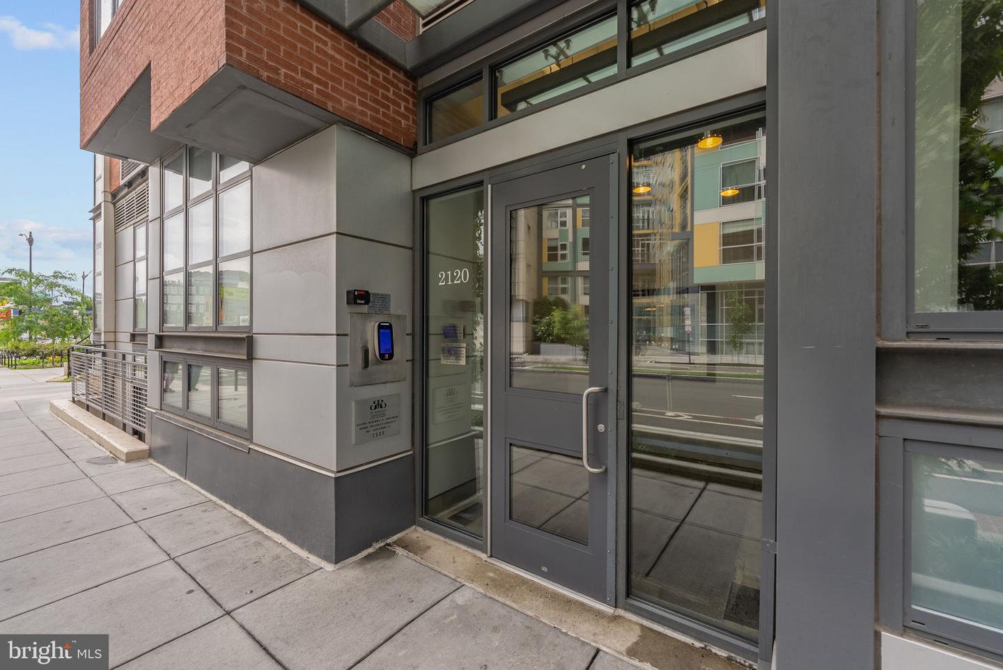 2120 VERMONT AVE NW #411, WASHINGTON, District Of Columbia 20001, 1 Bedroom Bedrooms, ,1 BathroomBathrooms,Residential,For sale,2120 VERMONT AVE NW #411,DCDC2201290 MLS # DCDC2201290