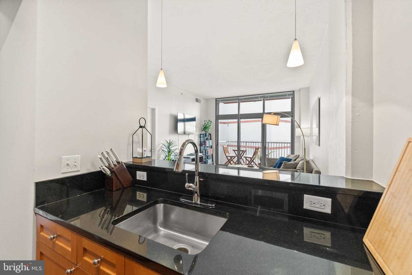 2120 VERMONT AVE NW #411, WASHINGTON, District Of Columbia 20001, 1 Bedroom Bedrooms, ,1 BathroomBathrooms,Residential,For sale,2120 VERMONT AVE NW #411,DCDC2201290 MLS # DCDC2201290