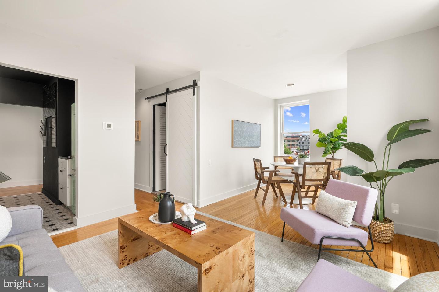 2305 18TH ST NW #406, WASHINGTON, District Of Columbia 20009, 1 Bedroom Bedrooms, ,1 BathroomBathrooms,Residential,For sale,2305 18TH ST NW #406,DCDC2201356 MLS # DCDC2201356