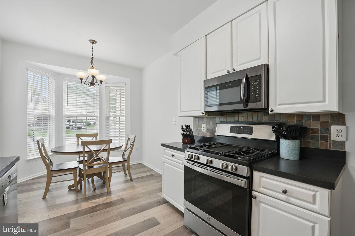 6305 THIN LEAF PL, WOODBRIDGE, Virginia 22193, 3 Bedrooms Bedrooms, ,3 BathroomsBathrooms,Residential,For sale,6305 THIN LEAF PL,VAPW2095018 MLS # VAPW2095018