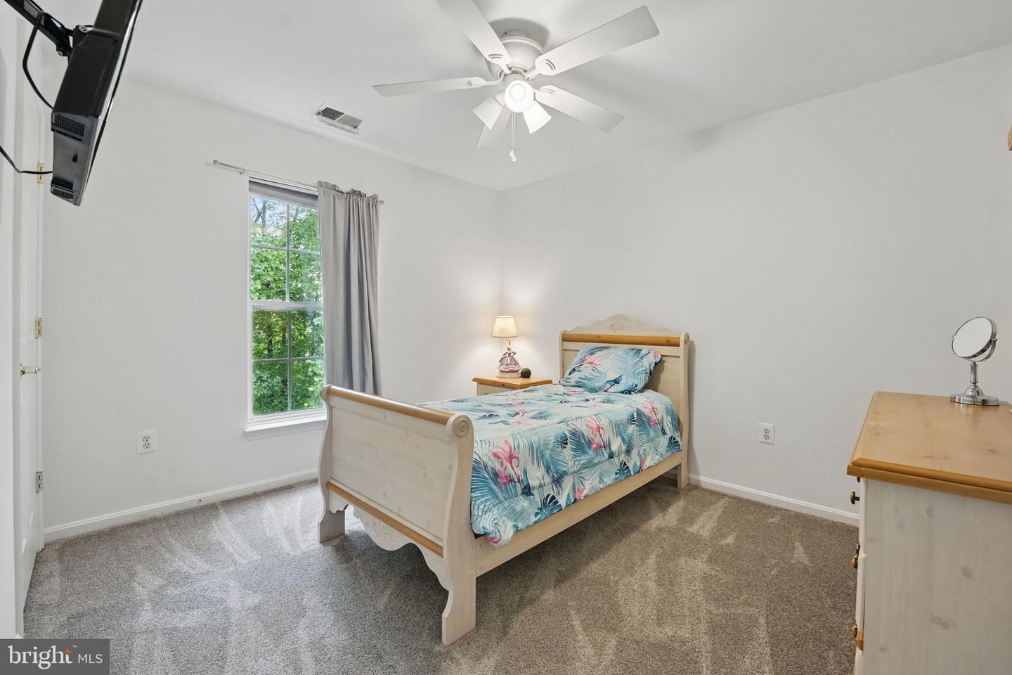 6305 THIN LEAF PL, WOODBRIDGE, Virginia 22193, 3 Bedrooms Bedrooms, ,3 BathroomsBathrooms,Residential,For sale,6305 THIN LEAF PL,VAPW2095018 MLS # VAPW2095018
