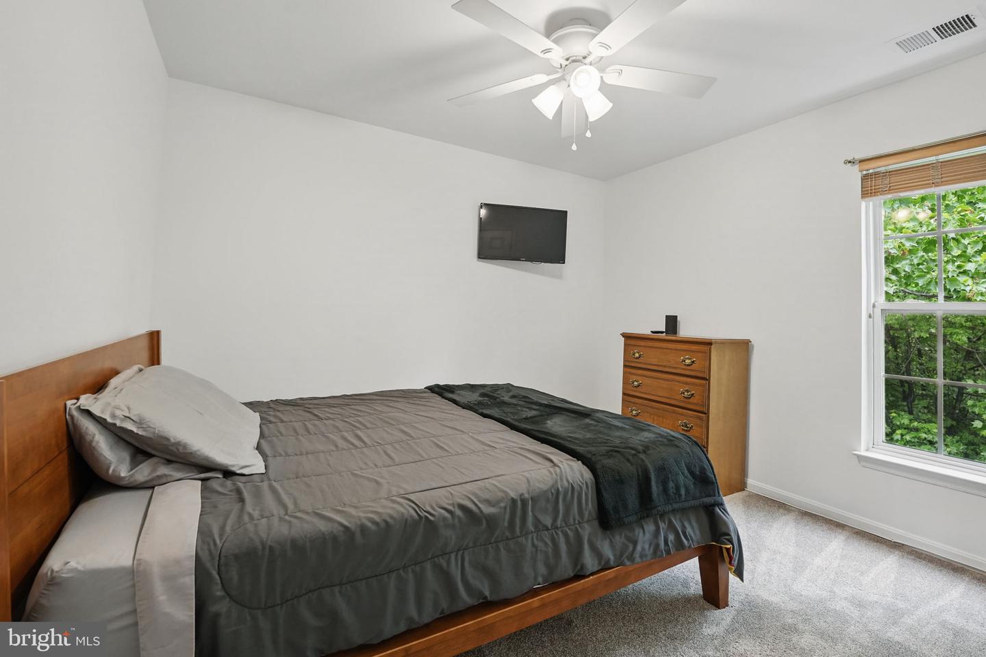 6305 THIN LEAF PL, WOODBRIDGE, Virginia 22193, 3 Bedrooms Bedrooms, ,3 BathroomsBathrooms,Residential,For sale,6305 THIN LEAF PL,VAPW2095018 MLS # VAPW2095018