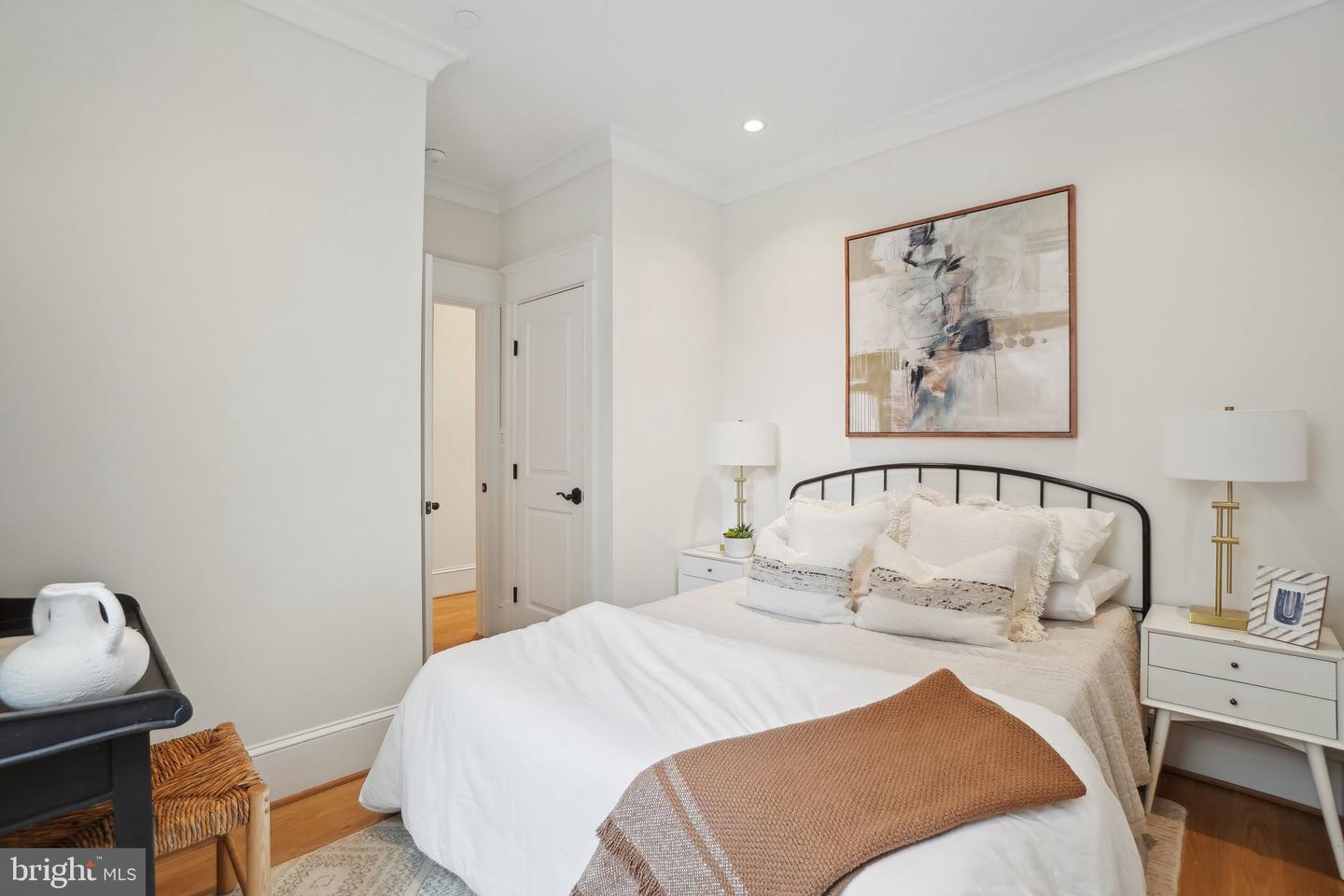 408 M ST NW #4, WASHINGTON, District Of Columbia 20001, 2 Bedrooms Bedrooms, ,2 BathroomsBathrooms,Residential,For sale,408 M ST NW #4,DCDC2201674 MLS # DCDC2201674