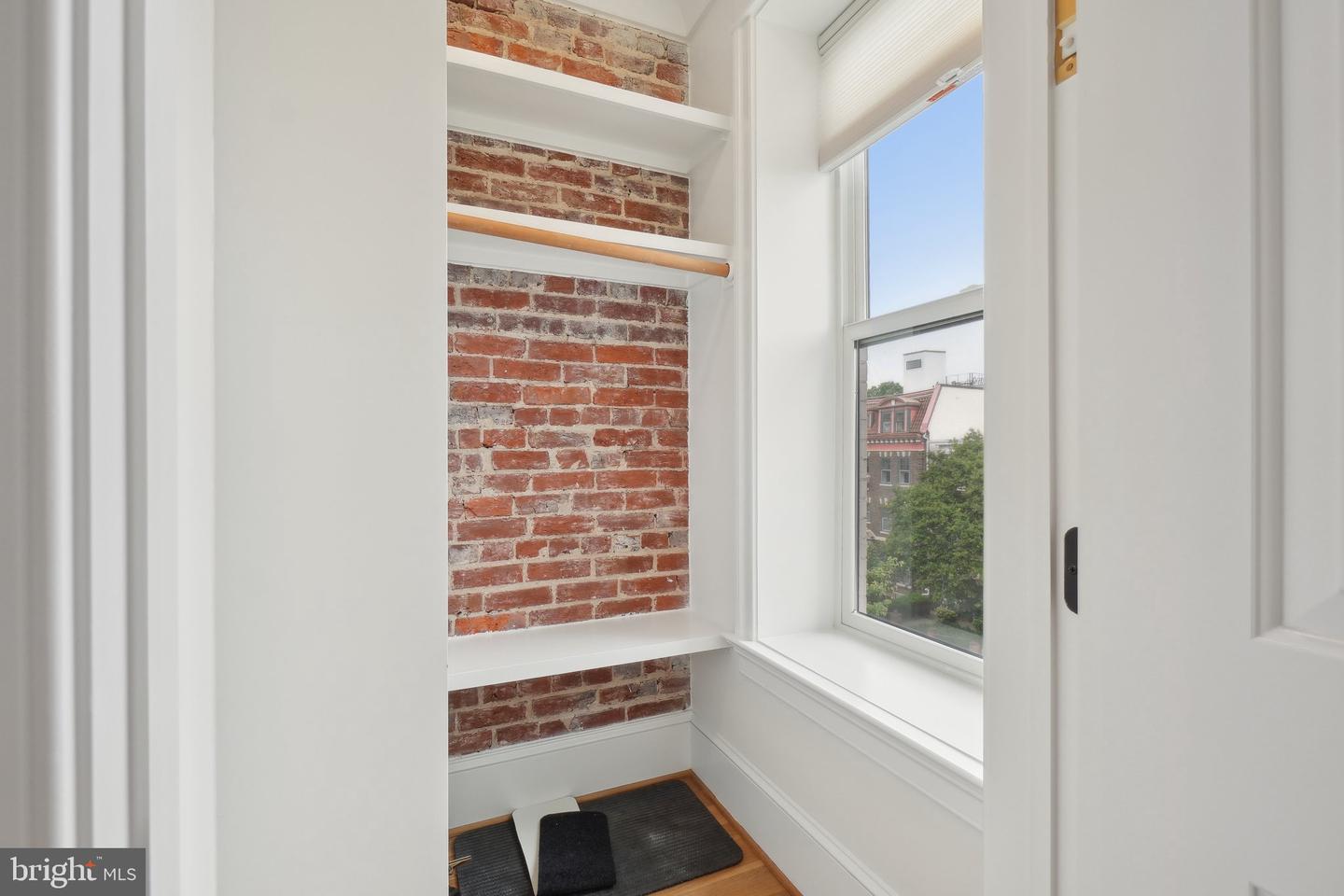 408 M ST NW #4, WASHINGTON, District Of Columbia 20001, 2 Bedrooms Bedrooms, ,2 BathroomsBathrooms,Residential,For sale,408 M ST NW #4,DCDC2201674 MLS # DCDC2201674