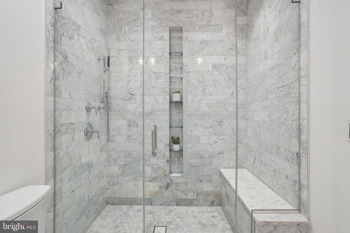 408 M ST NW #4, WASHINGTON, District Of Columbia 20001, 2 Bedrooms Bedrooms, ,2 BathroomsBathrooms,Residential,For sale,408 M ST NW #4,DCDC2201674 MLS # DCDC2201674