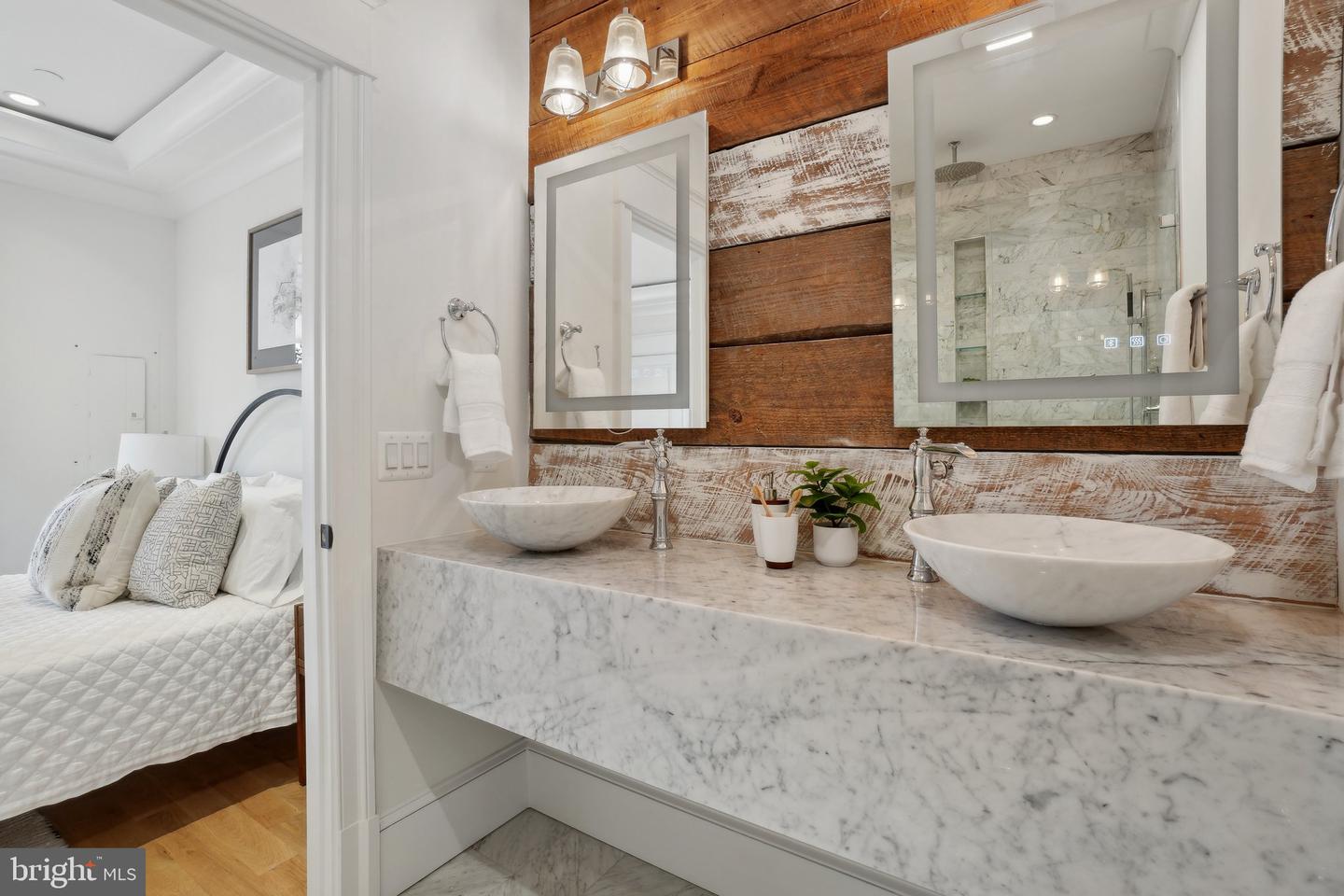 408 M ST NW #4, WASHINGTON, District Of Columbia 20001, 2 Bedrooms Bedrooms, ,2 BathroomsBathrooms,Residential,For sale,408 M ST NW #4,DCDC2201674 MLS # DCDC2201674
