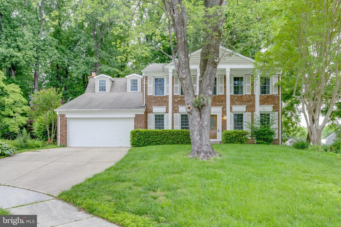 9302 LUNDY CT, BURKE, Virginia 22015, 5 Bedrooms Bedrooms, ,3 BathroomsBathrooms,Residential,For sale,9302 LUNDY CT,VAFX2242260 MLS # VAFX2242260
