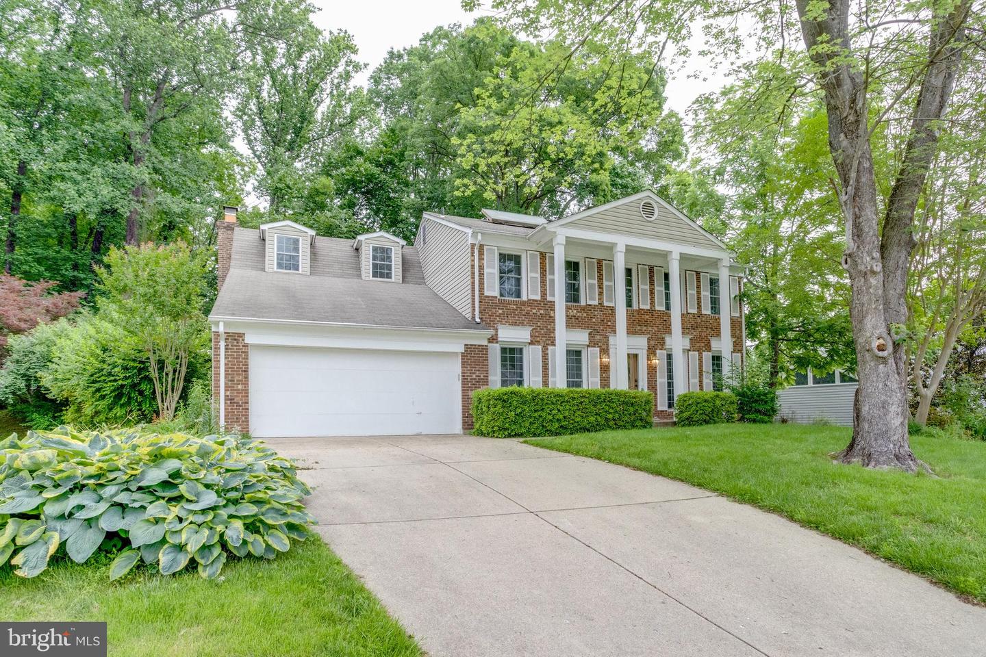 9302 LUNDY CT, BURKE, Virginia 22015, 5 Bedrooms Bedrooms, ,3 BathroomsBathrooms,Residential,For sale,9302 LUNDY CT,VAFX2242260 MLS # VAFX2242260