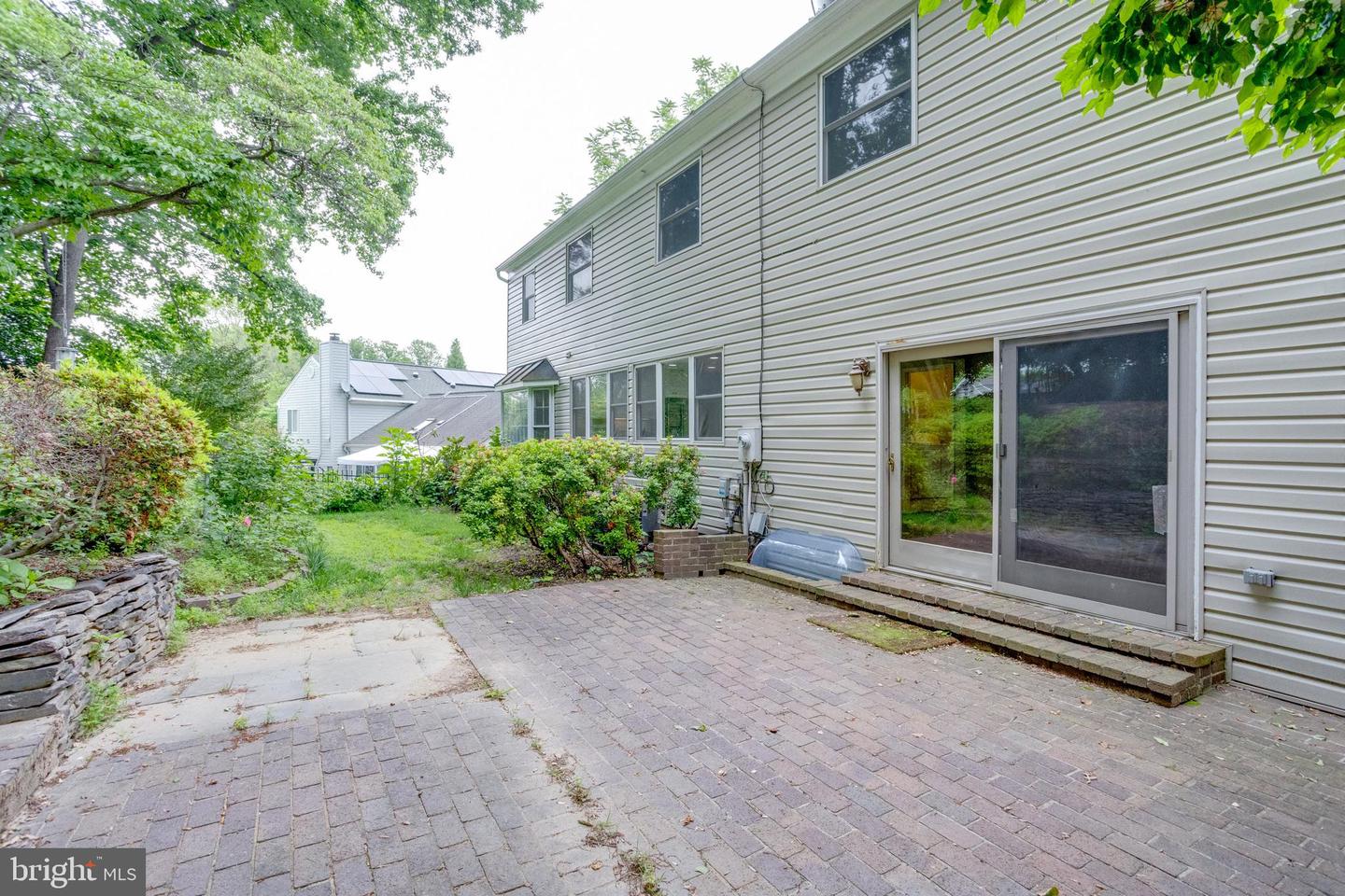 9302 LUNDY CT, BURKE, Virginia 22015, 5 Bedrooms Bedrooms, ,3 BathroomsBathrooms,Residential,For sale,9302 LUNDY CT,VAFX2242260 MLS # VAFX2242260