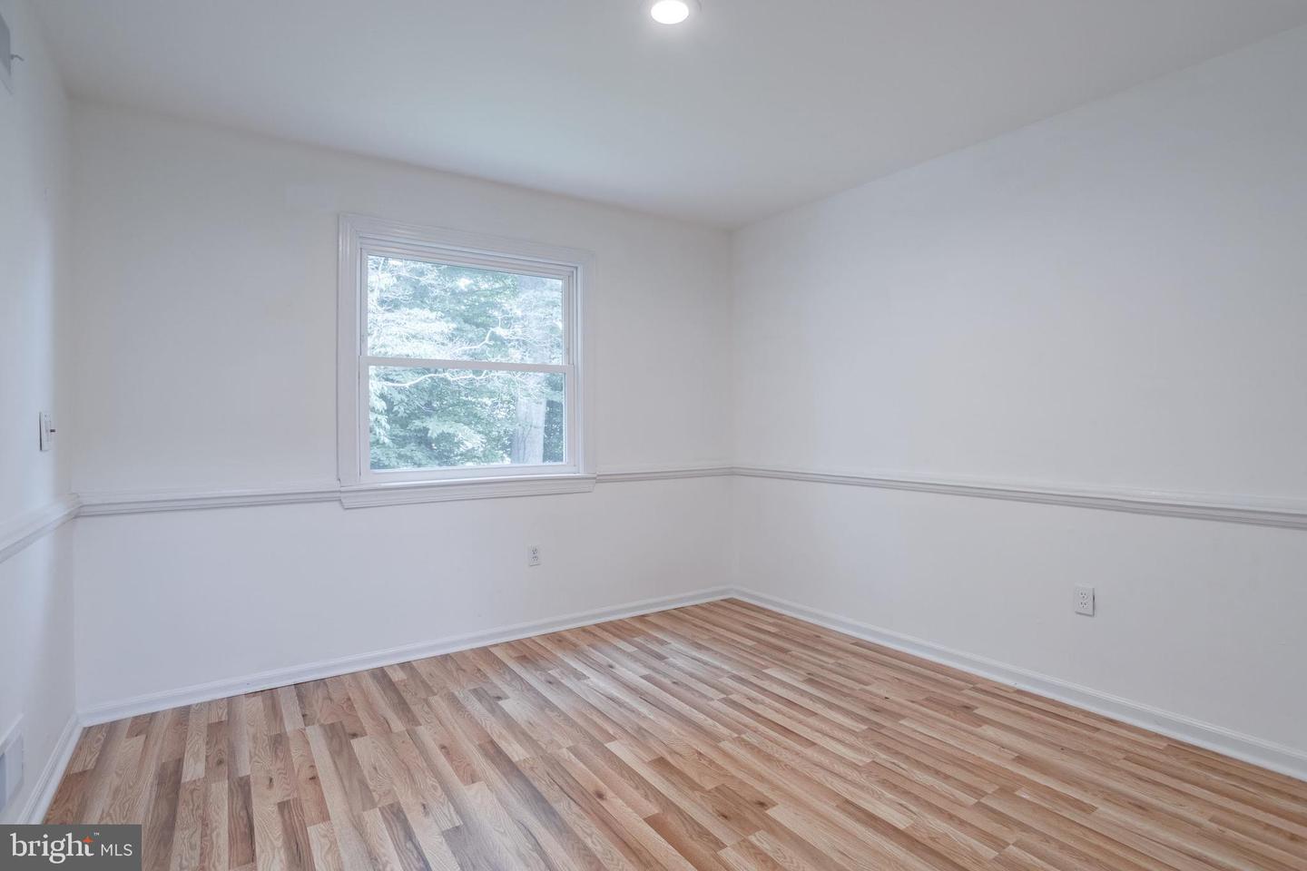 9302 LUNDY CT, BURKE, Virginia 22015, 5 Bedrooms Bedrooms, ,3 BathroomsBathrooms,Residential,For sale,9302 LUNDY CT,VAFX2242260 MLS # VAFX2242260