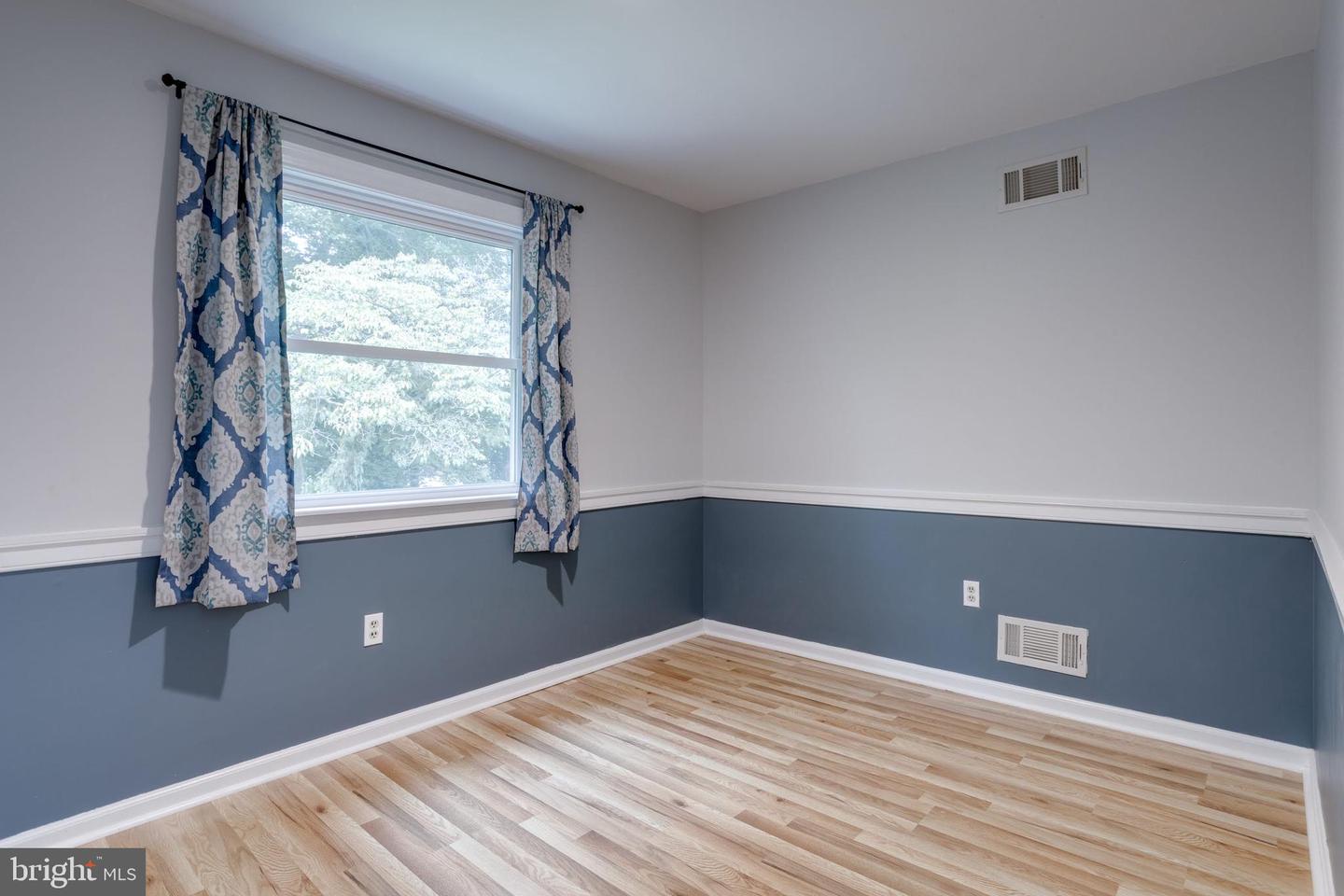 9302 LUNDY CT, BURKE, Virginia 22015, 5 Bedrooms Bedrooms, ,3 BathroomsBathrooms,Residential,For sale,9302 LUNDY CT,VAFX2242260 MLS # VAFX2242260