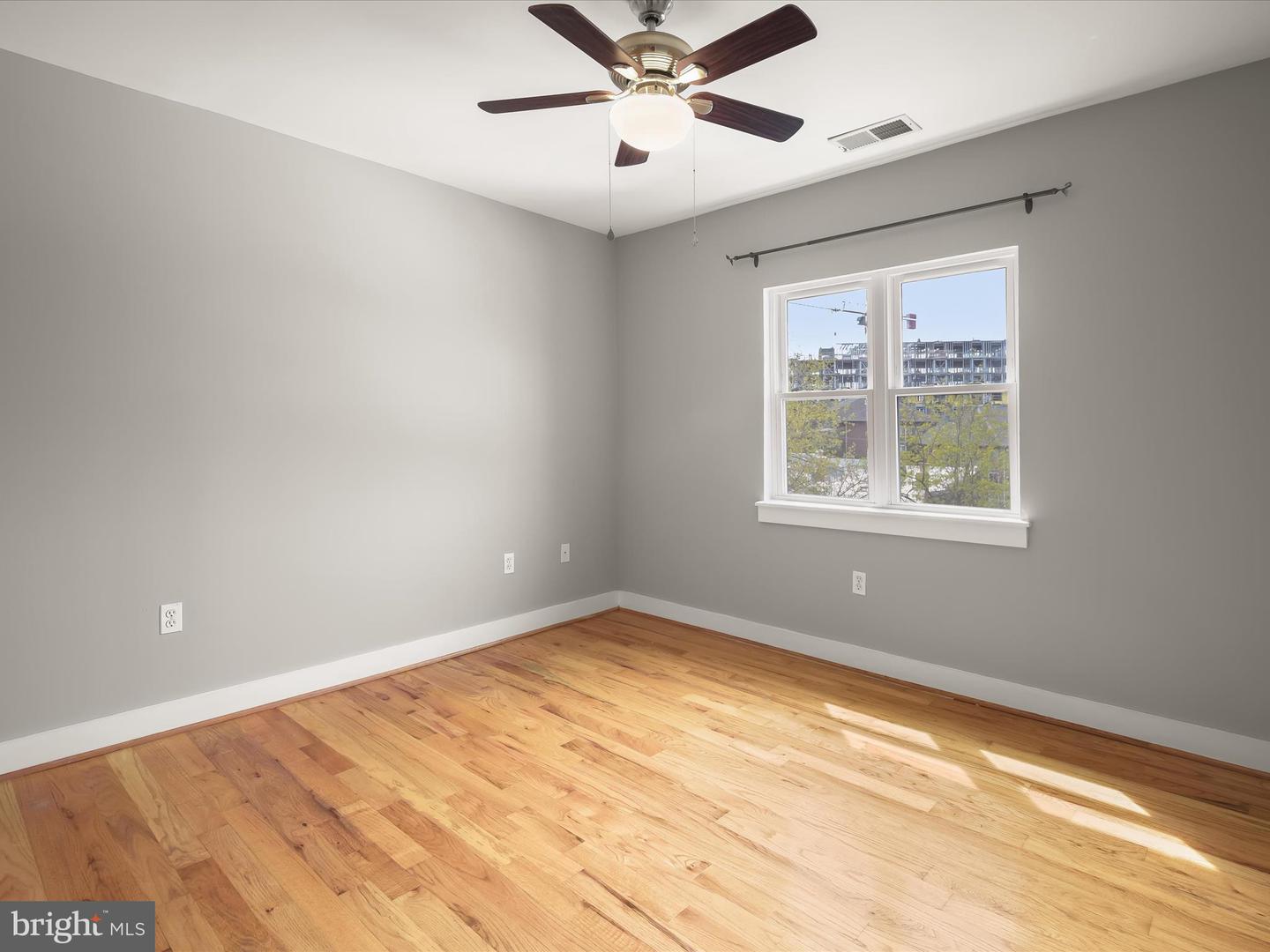 2615 4TH ST NE #303, WASHINGTON, District Of Columbia 20002, 1 Bedroom Bedrooms, ,1 BathroomBathrooms,Residential,For sale,2615 4TH ST NE #303,DCDC2175772 MLS # DCDC2175772