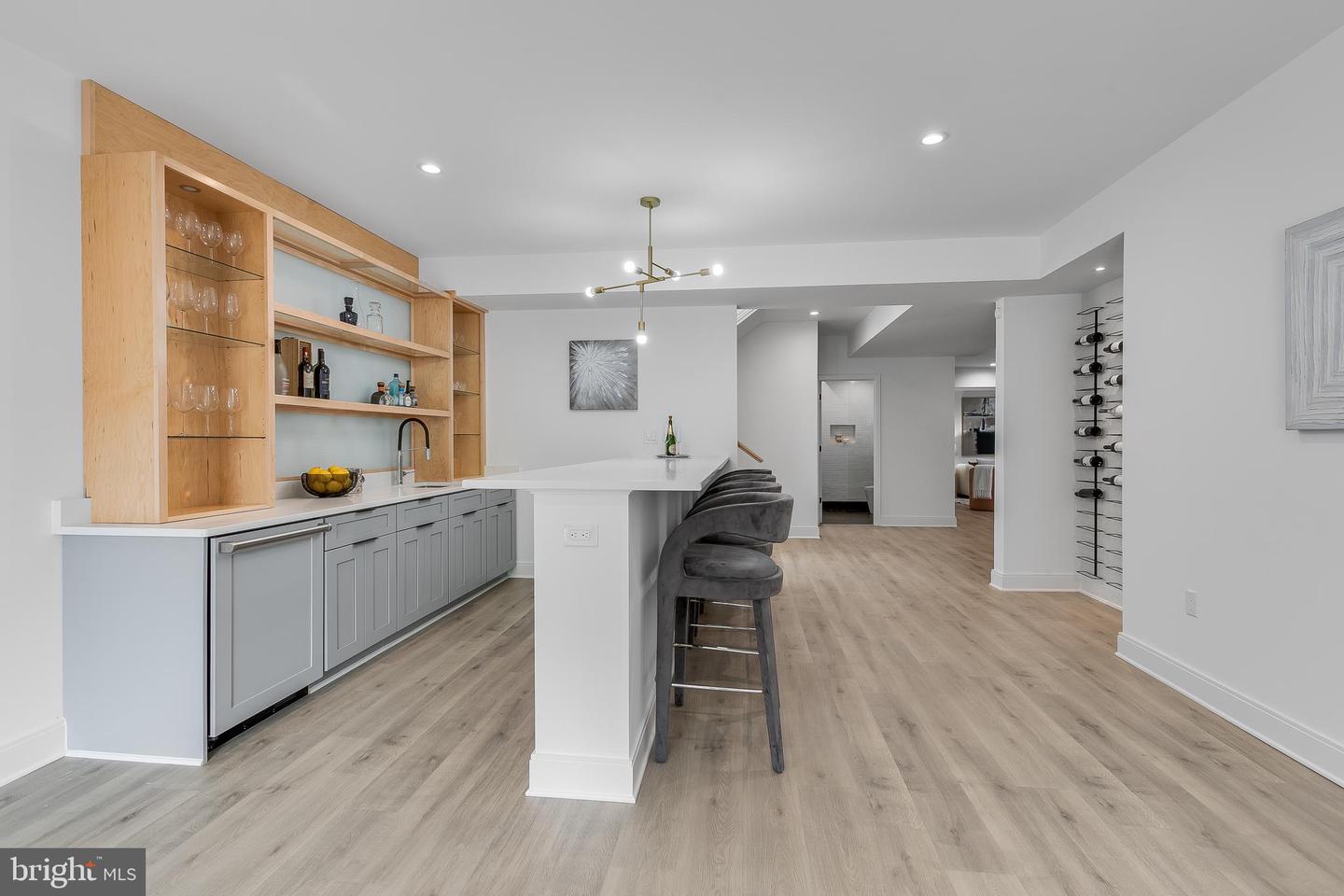 5914 WOODLEY RD, MCLEAN, Virginia 22101, 6 Bedrooms Bedrooms, ,6 BathroomsBathrooms,Residential,For sale,5914 WOODLEY RD,VAFX2223236 MLS # VAFX2223236