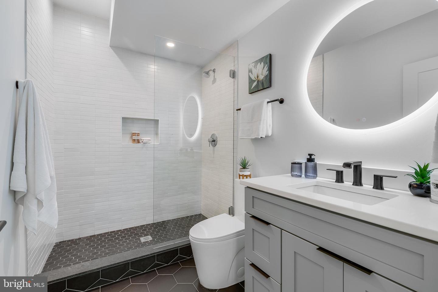 5914 WOODLEY RD, MCLEAN, Virginia 22101, 6 Bedrooms Bedrooms, ,6 BathroomsBathrooms,Residential,For sale,5914 WOODLEY RD,VAFX2223236 MLS # VAFX2223236