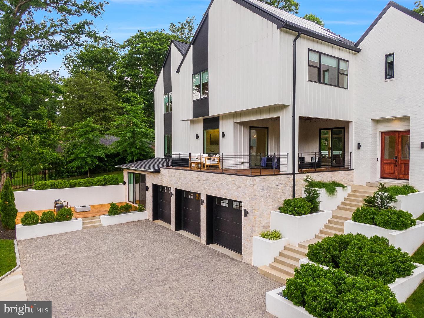 5914 WOODLEY RD, MCLEAN, Virginia 22101, 6 Bedrooms Bedrooms, ,6 BathroomsBathrooms,Residential,For sale,5914 WOODLEY RD,VAFX2223236 MLS # VAFX2223236