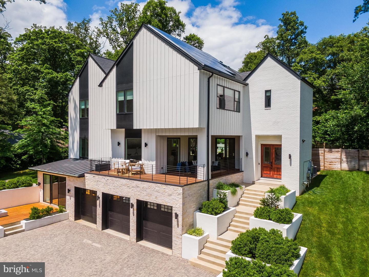 5914 WOODLEY RD, MCLEAN, Virginia 22101, 6 Bedrooms Bedrooms, ,6 BathroomsBathrooms,Residential,For sale,5914 WOODLEY RD,VAFX2223236 MLS # VAFX2223236