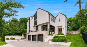 5914 WOODLEY RD, MCLEAN, Virginia 22101, 6 Bedrooms Bedrooms, ,6 BathroomsBathrooms,Residential,For sale,5914 WOODLEY RD,VAFX2223236 MLS # VAFX2223236
