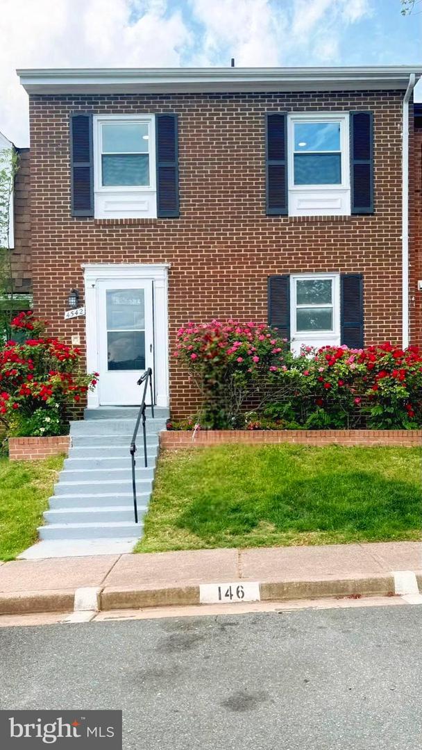4542 GARBO CT, ANNANDALE, Virginia 22003, 4 Bedrooms Bedrooms, ,3 BathroomsBathrooms,Residential,For sale,4542 GARBO CT,VAFX2225648 MLS # VAFX2225648