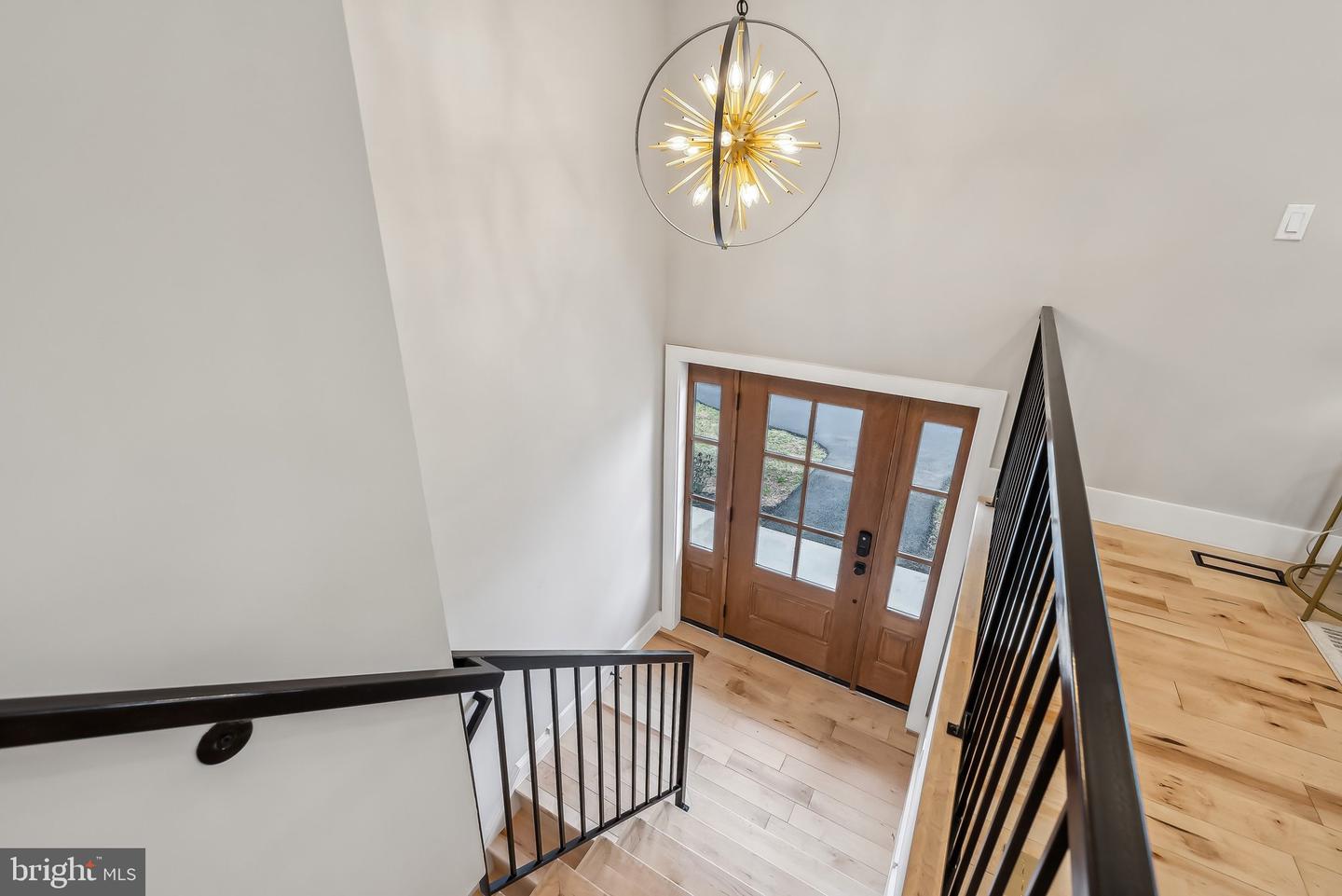 820 WALKER RD, GREAT FALLS, Virginia 22066, 5 Bedrooms Bedrooms, ,4 BathroomsBathrooms,Residential,For sale,820 WALKER RD,VAFX2225654 MLS # VAFX2225654