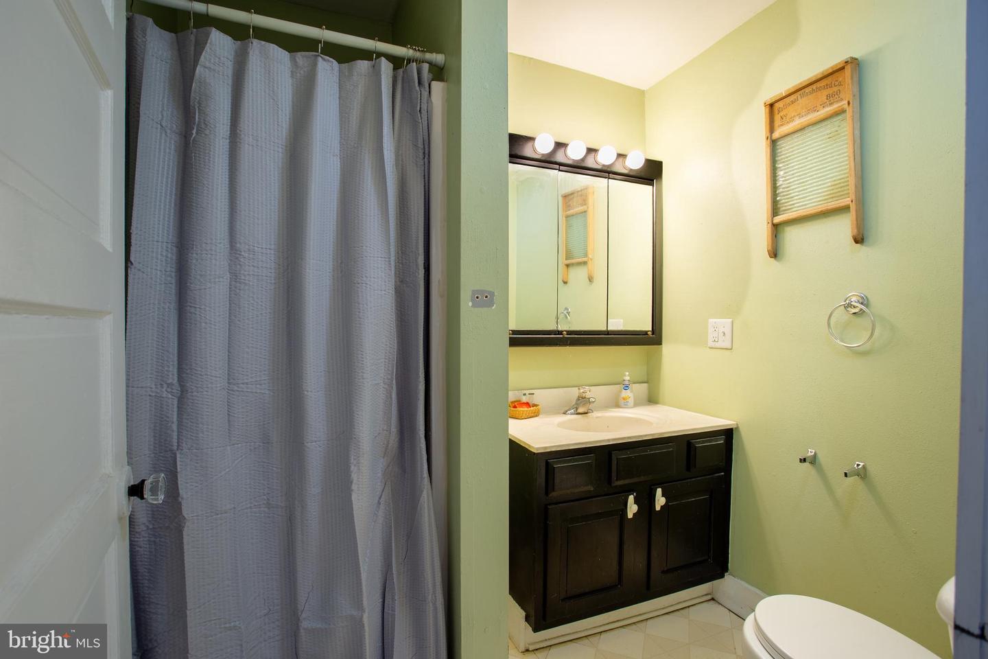 471 N MASSANUTTEN ST, STRASBURG, Virginia 22657, 3 Bedrooms Bedrooms, ,2 BathroomsBathrooms,Residential,For sale,471 N MASSANUTTEN ST,VASH2010968 MLS # VASH2010968