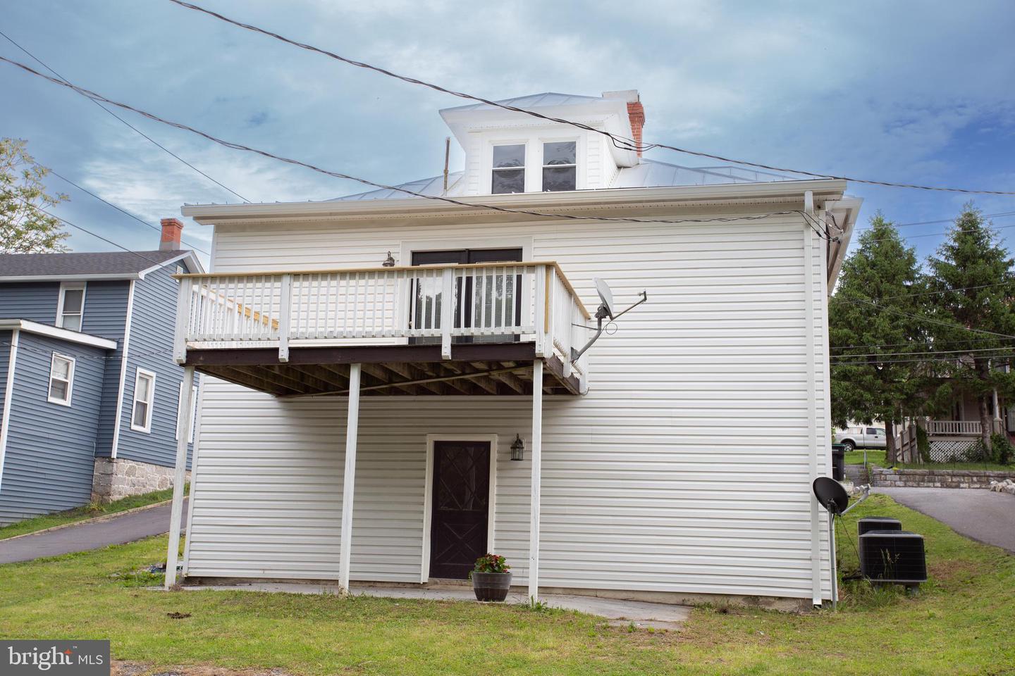 471 N MASSANUTTEN ST, STRASBURG, Virginia 22657, 3 Bedrooms Bedrooms, ,2 BathroomsBathrooms,Residential,For sale,471 N MASSANUTTEN ST,VASH2010968 MLS # VASH2010968
