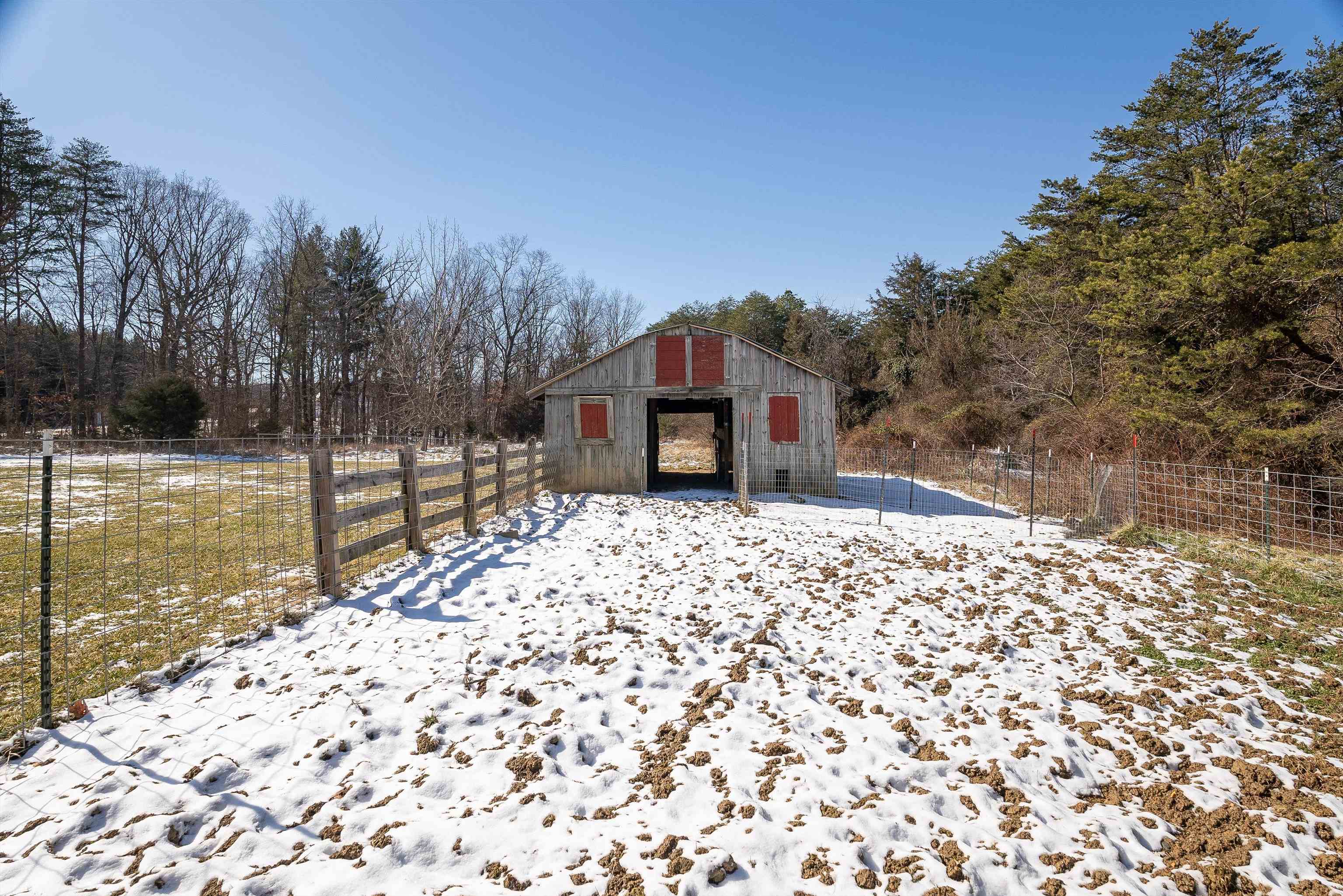 3002 RESORT DR, MCGAHEYSVILLE, Virginia 22840, 4 Bedrooms Bedrooms, ,2 BathroomsBathrooms,Residential,3002 RESORT DR,661481 MLS # 661481