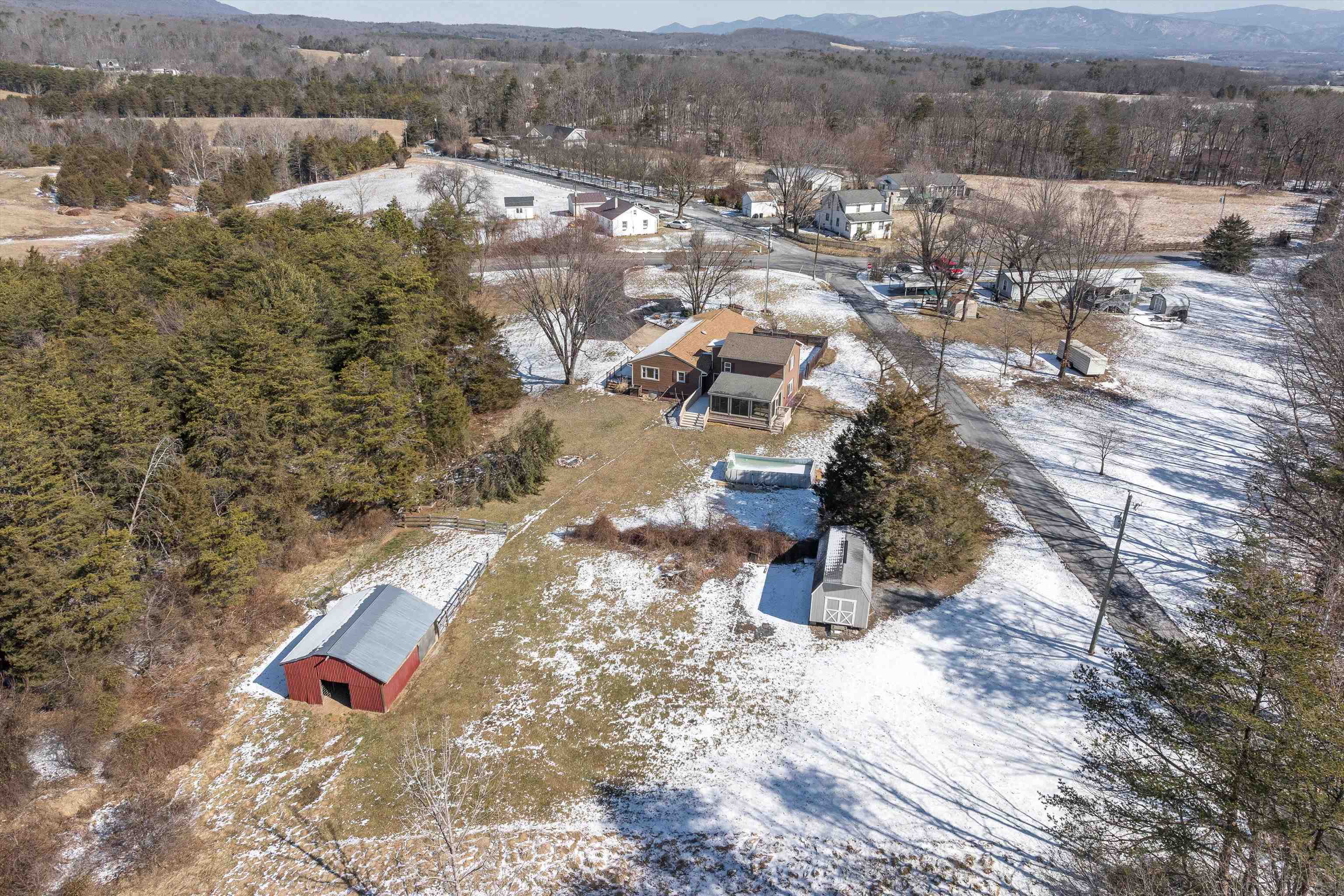 3002 RESORT DR, MCGAHEYSVILLE, Virginia 22840, 4 Bedrooms Bedrooms, ,2 BathroomsBathrooms,Residential,3002 RESORT DR,661481 MLS # 661481