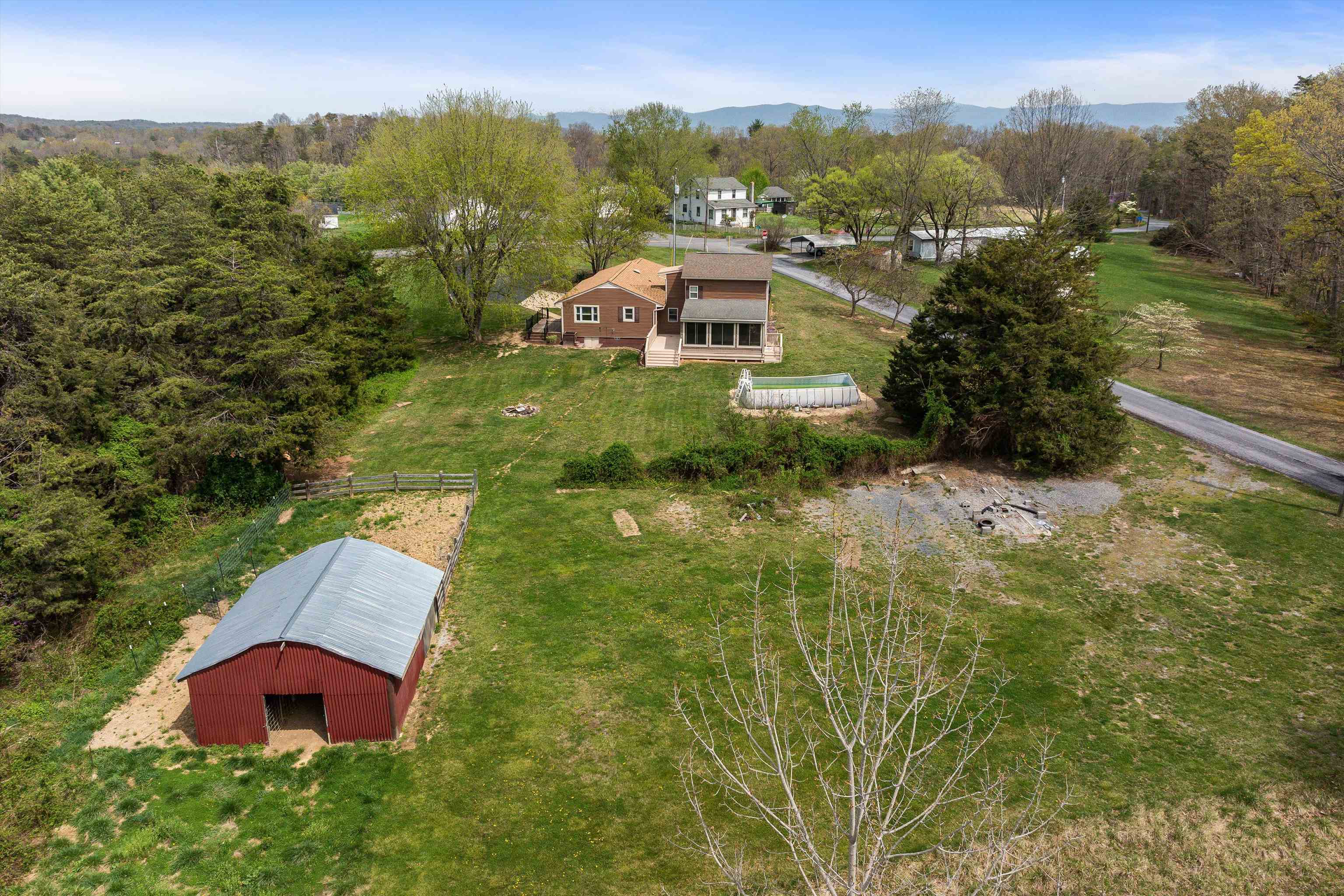 3002 RESORT DR, MCGAHEYSVILLE, Virginia 22840, 4 Bedrooms Bedrooms, ,2 BathroomsBathrooms,Residential,3002 RESORT DR,661481 MLS # 661481
