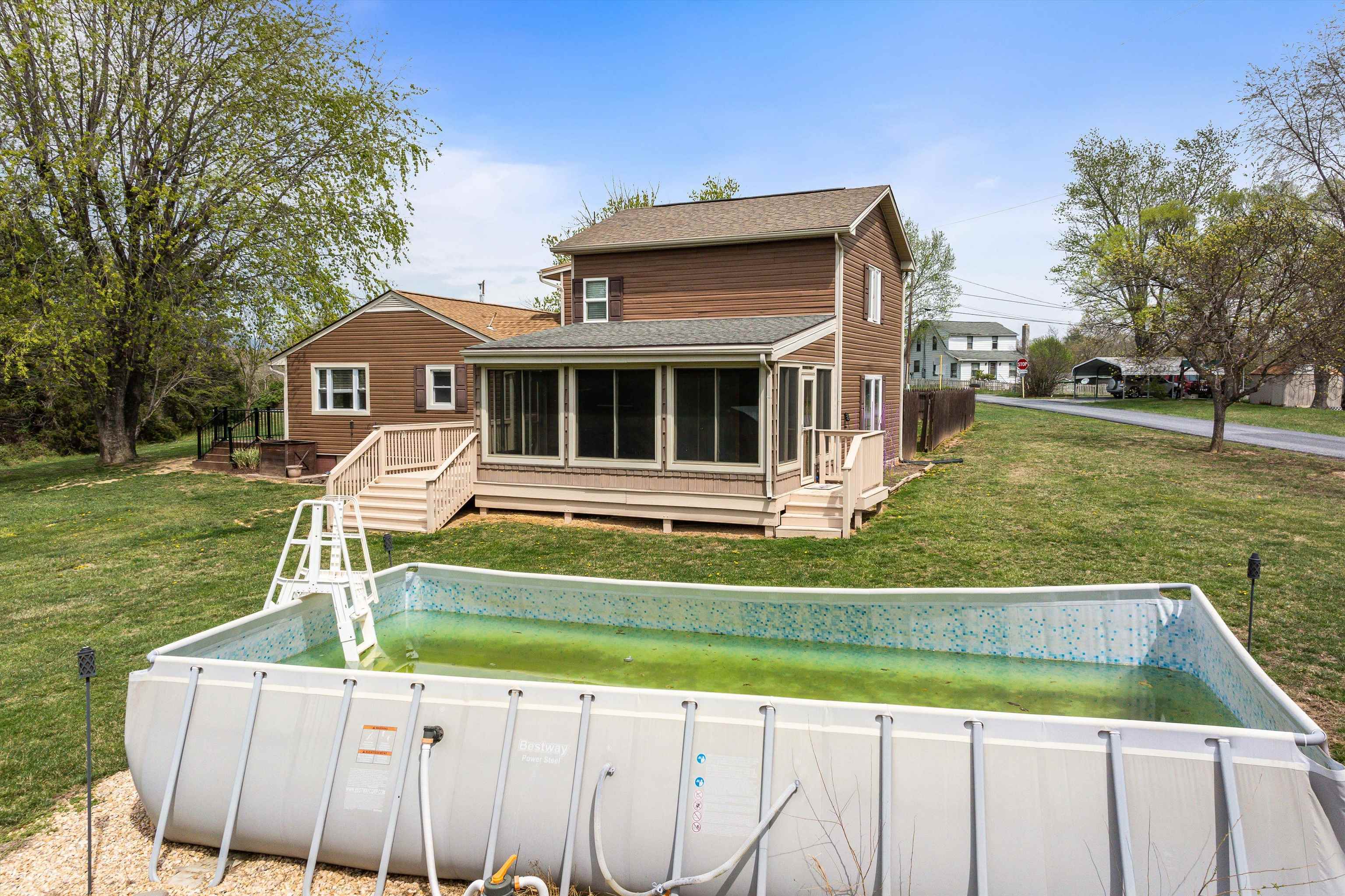 3002 RESORT DR, MCGAHEYSVILLE, Virginia 22840, 4 Bedrooms Bedrooms, ,2 BathroomsBathrooms,Residential,3002 RESORT DR,661481 MLS # 661481