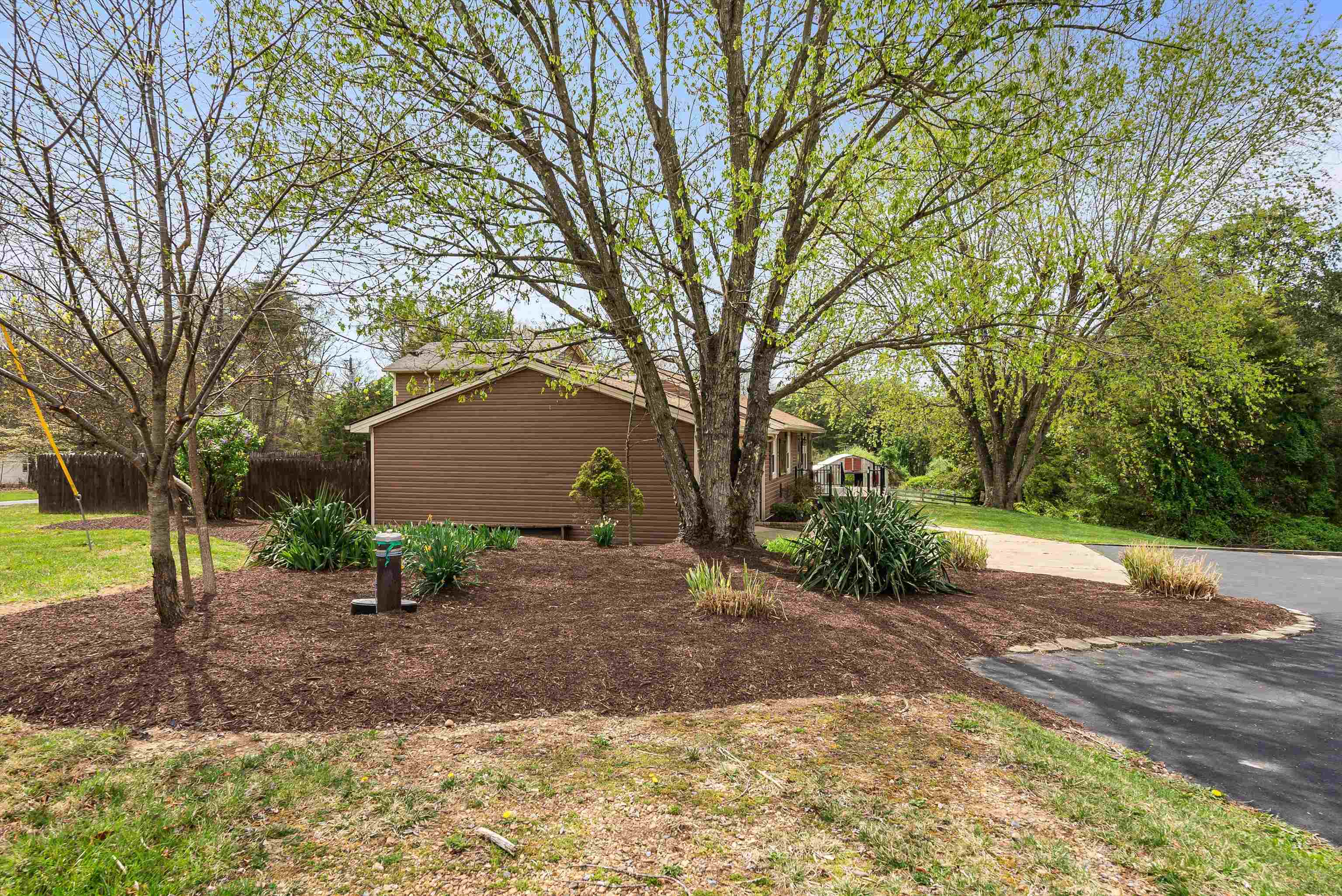 3002 RESORT DR, MCGAHEYSVILLE, Virginia 22840, 4 Bedrooms Bedrooms, ,2 BathroomsBathrooms,Residential,3002 RESORT DR,661481 MLS # 661481