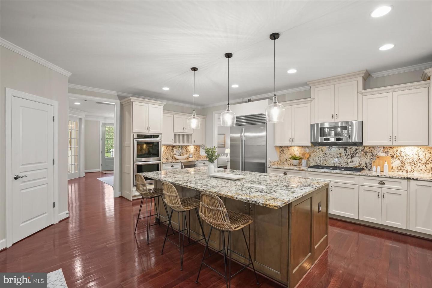 1302 SCOTTS RUN RD, MCLEAN, Virginia 22102, 7 Bedrooms Bedrooms, ,6 BathroomsBathrooms,Residential,For sale,1302 SCOTTS RUN RD,VAFX2230378 MLS # VAFX2230378