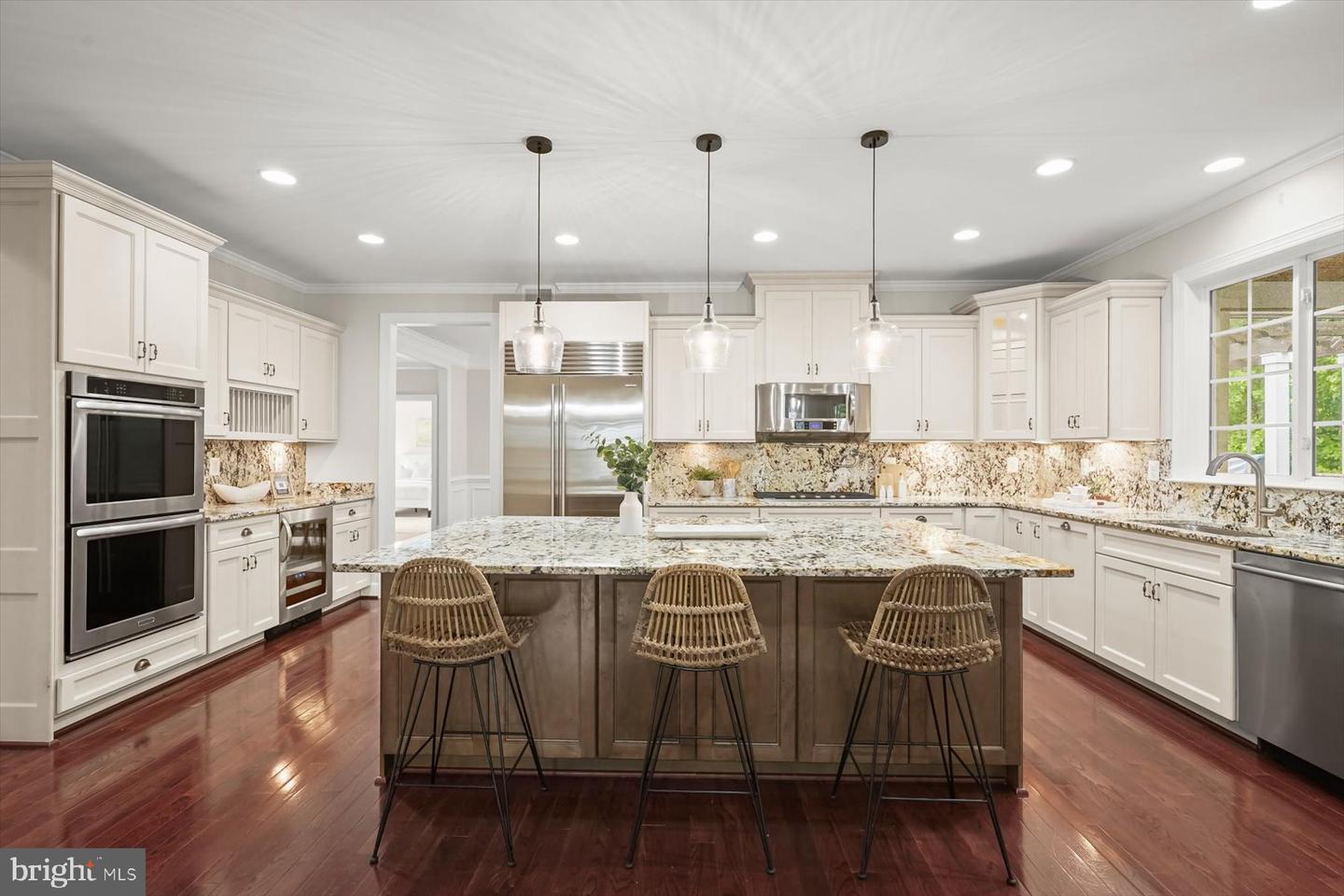 1302 SCOTTS RUN RD, MCLEAN, Virginia 22102, 7 Bedrooms Bedrooms, ,6 BathroomsBathrooms,Residential,For sale,1302 SCOTTS RUN RD,VAFX2230378 MLS # VAFX2230378