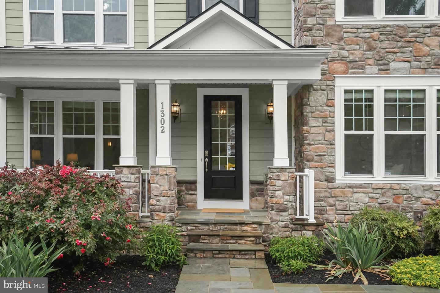 1302 SCOTTS RUN RD, MCLEAN, Virginia 22102, 7 Bedrooms Bedrooms, ,6 BathroomsBathrooms,Residential,For sale,1302 SCOTTS RUN RD,VAFX2230378 MLS # VAFX2230378