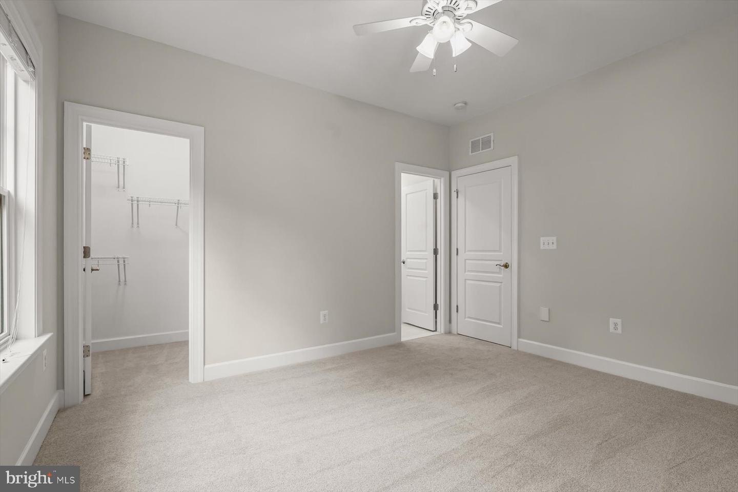 1302 SCOTTS RUN RD, MCLEAN, Virginia 22102, 7 Bedrooms Bedrooms, ,6 BathroomsBathrooms,Residential,For sale,1302 SCOTTS RUN RD,VAFX2230378 MLS # VAFX2230378